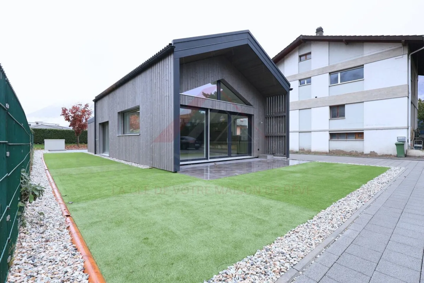 Extraordinary contemporary villa - elegant design, high-quality furnishings and Swiss quality - Photo 19 of 20