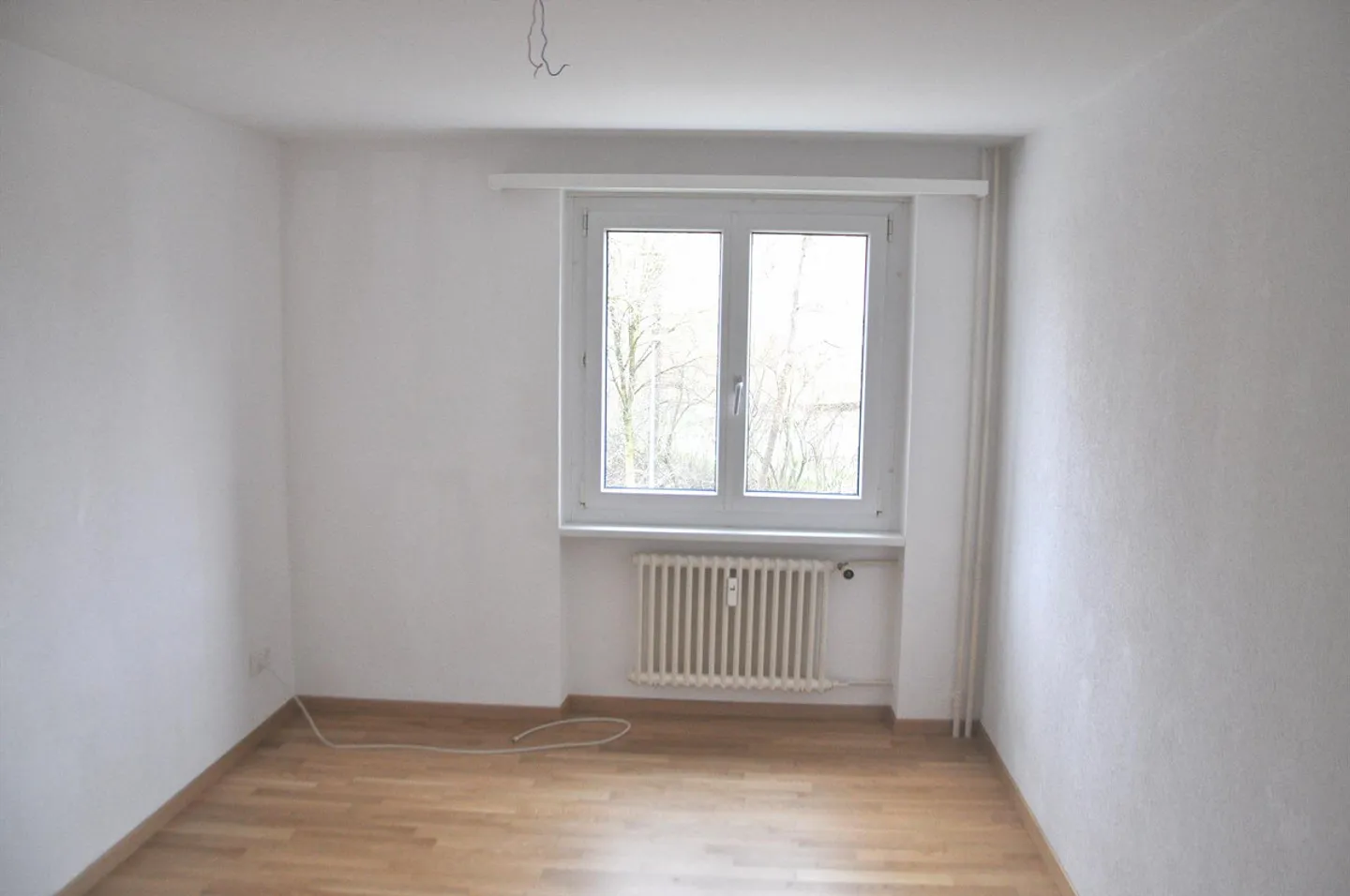 Central and Quiet 4.5-Room Apartment on the 1st Floor - Photo 9 of 10