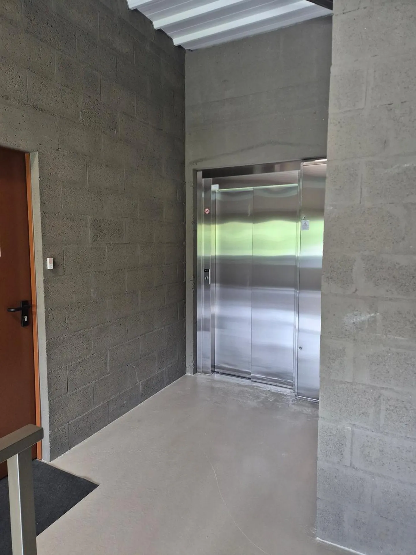 In vendita a Savièse - Ufficio / studio di alta gamma di 50 m2 - Foto 10 di 11