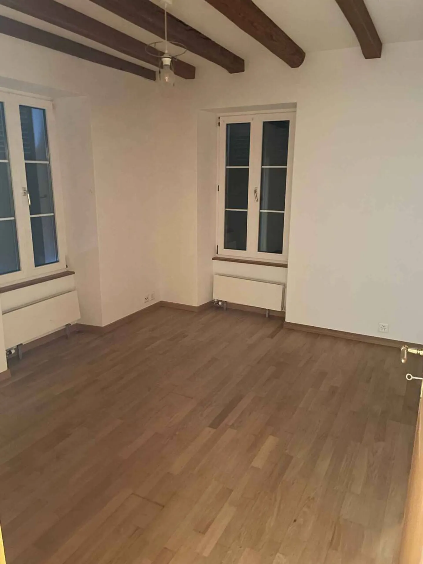 Charming 5.5 room apartment in the heart of Epalinges - Photo 3 of 9