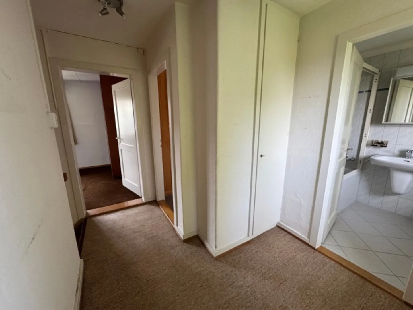 Semi-detached house for sale - Photo 7 of 10