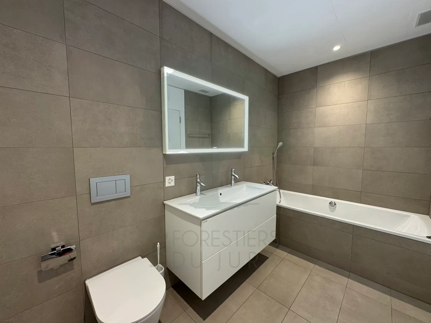 Superbe appartement de 3,5 pièces dans la Résidence de la Sorne - Photo 4 sur 7