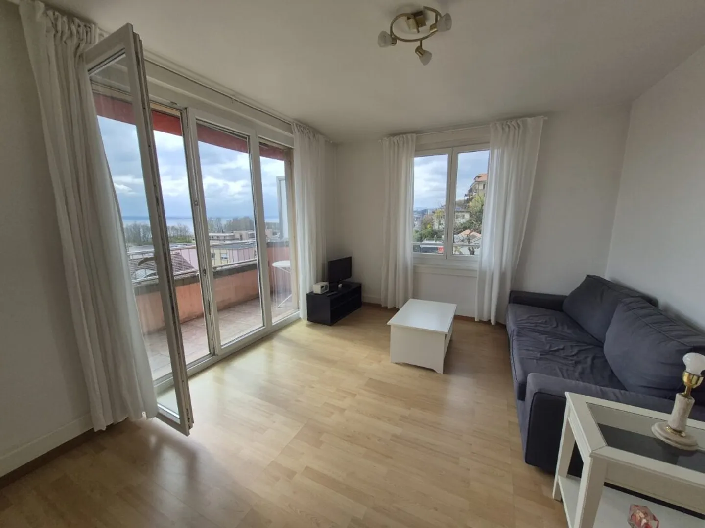 Appartamento di 3 stanze al 3° piano - Foto 1 di 8