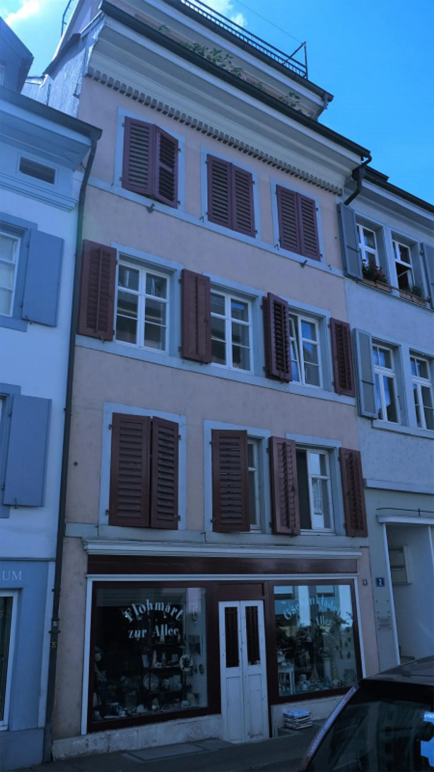 À louer boutique/bureau - Photo 1 sur 5