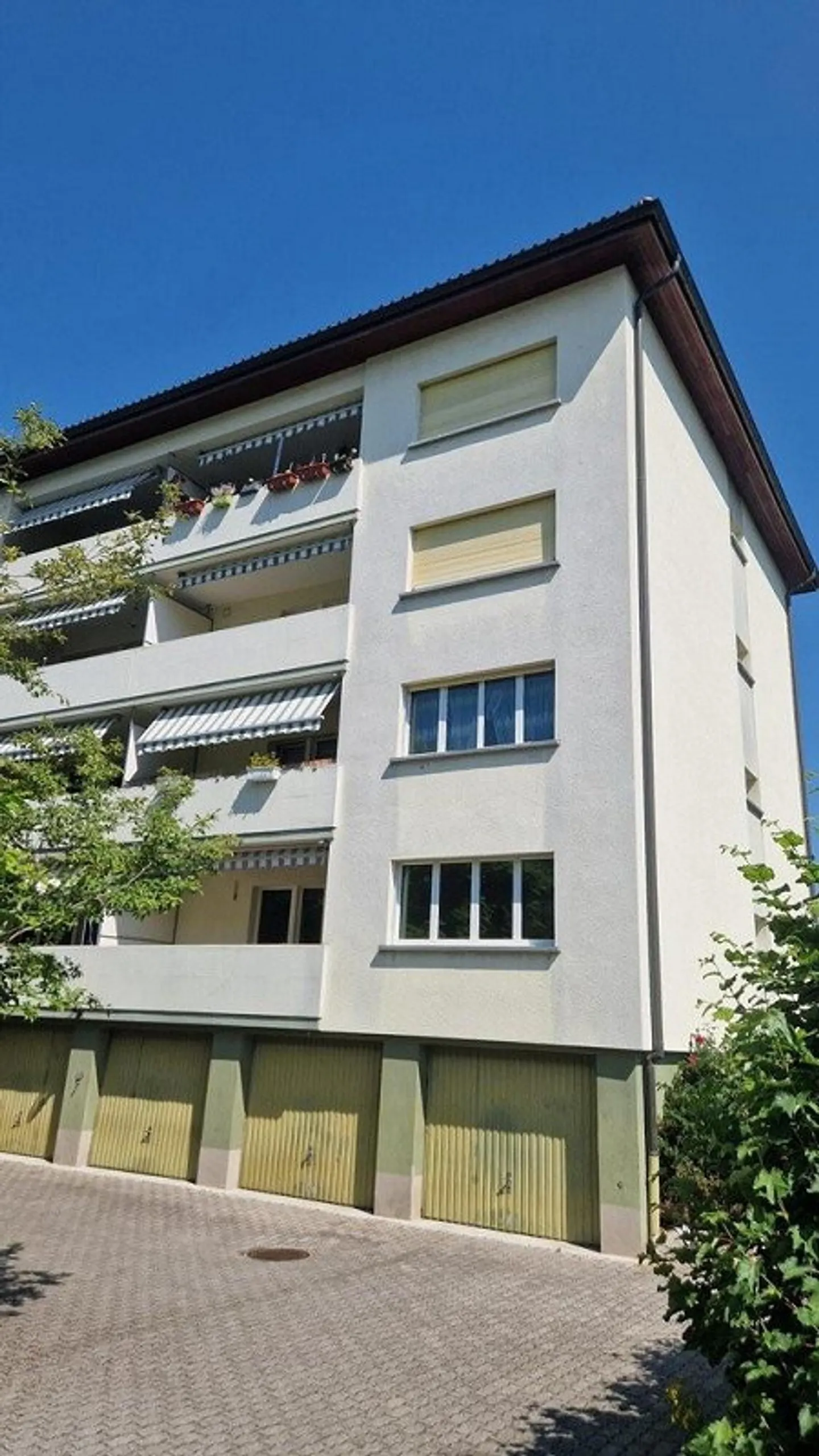 Appartamento luminoso in un quartiere residenziale verde - Foto 7 di 8