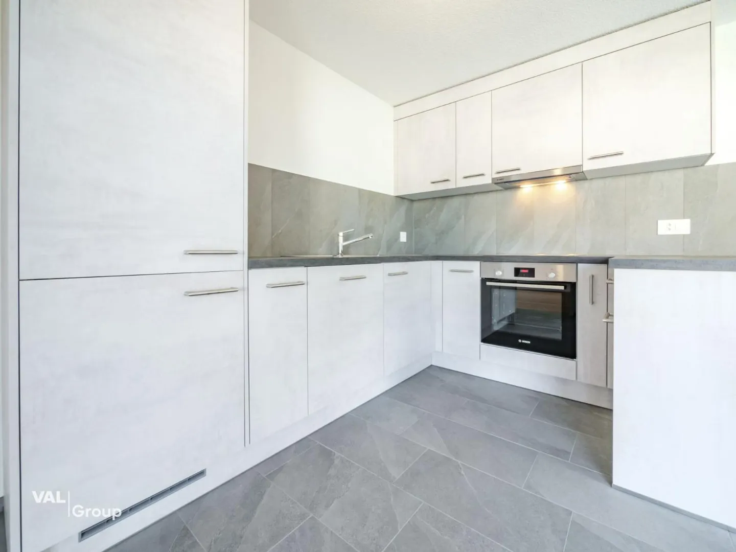 Moderno appartamento di 3,5 stanze al 1° piano - situato in una zona soleggiata e tranquilla - Foto 2 di 11