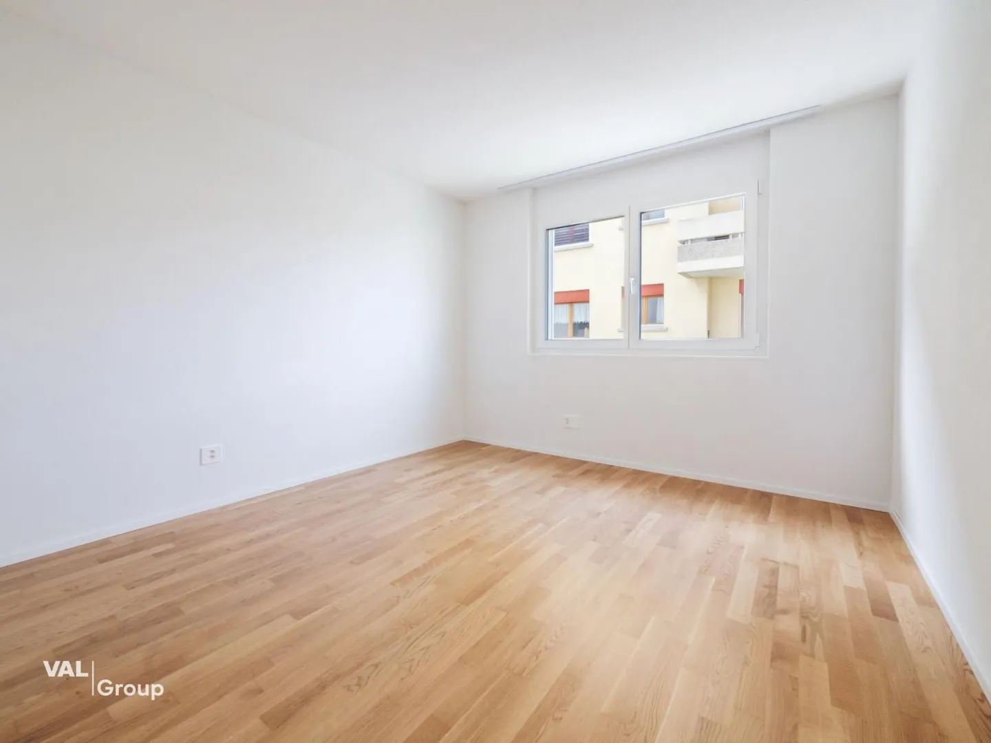 Moderno appartamento di 3,5 stanze al 1° piano - situato in una zona soleggiata e tranquilla - Foto 3 di 11