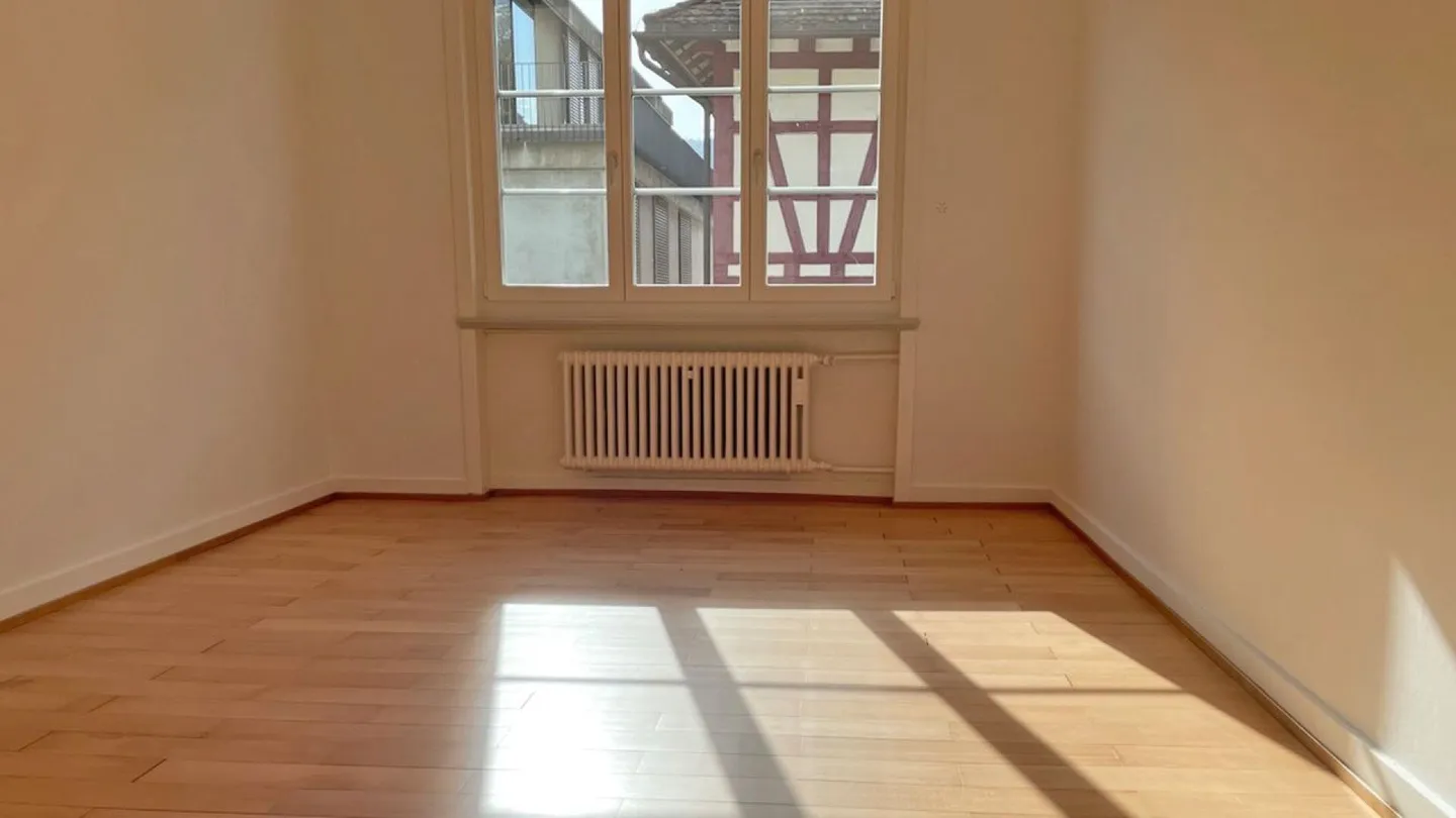 Appartamento di 4 stanze ai margini della città vecchia vicino al Reno (piano terra sinistra) - Foto 5 di 10