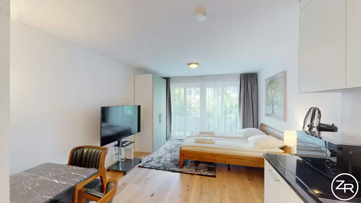 Charmantes Chalet in Zürich - Foto 4 von 9