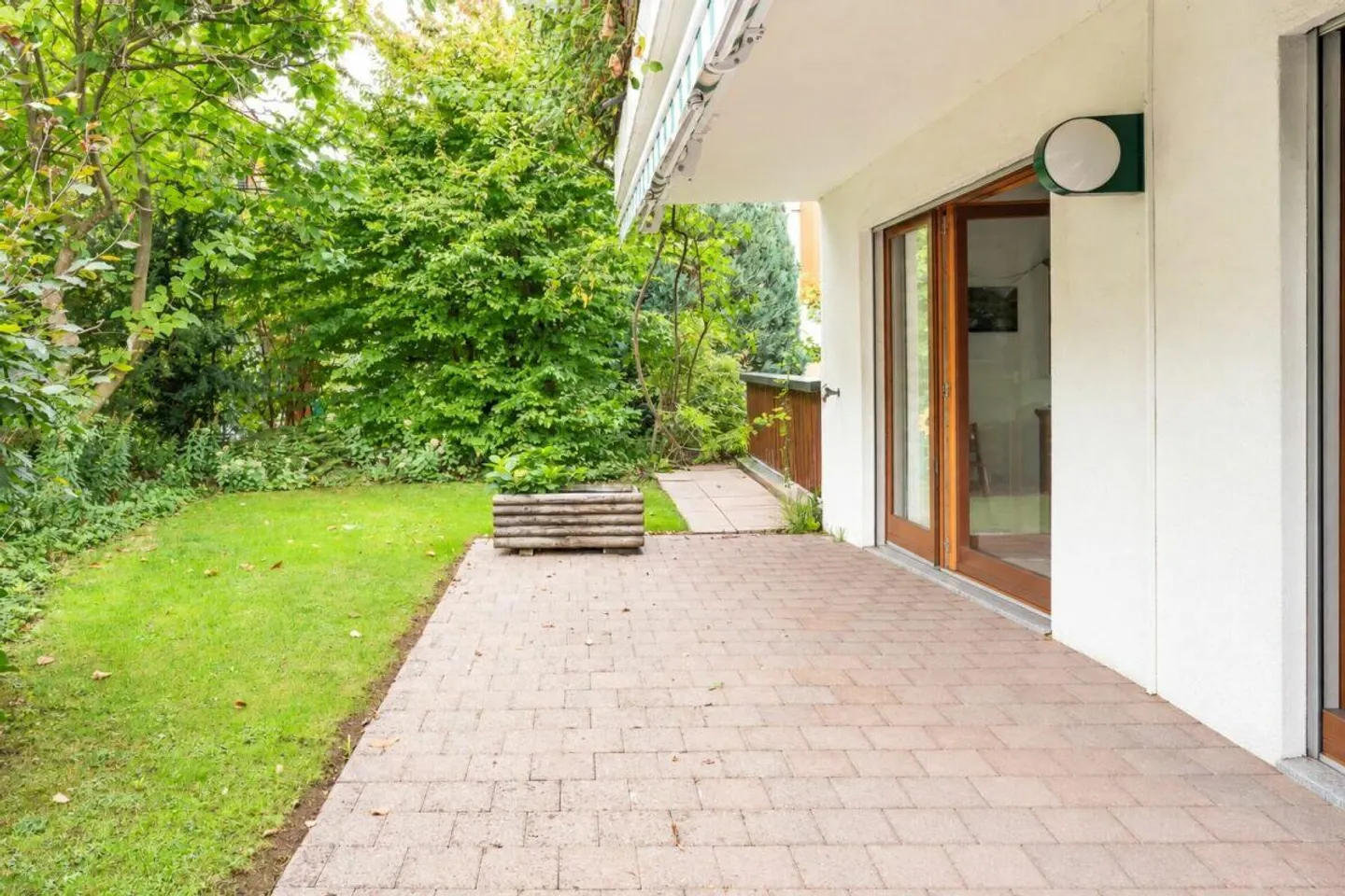 Semi-Detached Family House in Car-Free Environment - Photo 12 of 14