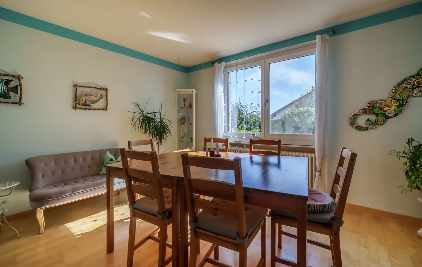 Picturesque Single-Family Home for Sale - Photo 2 of 13