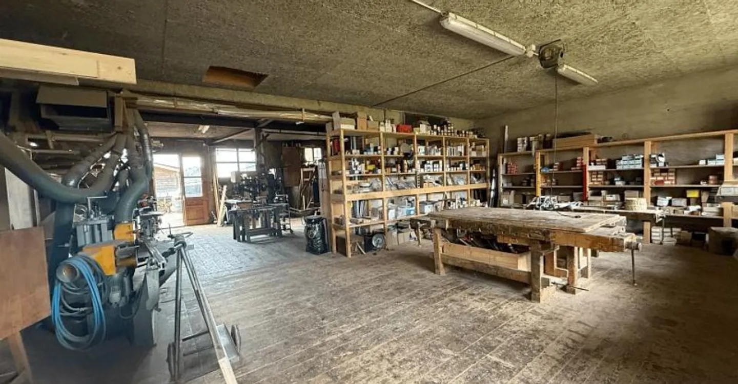 CARPENTRY, SHEET METAL WORK, AND JOINERY WORKSHOP - Photo 1 of 4