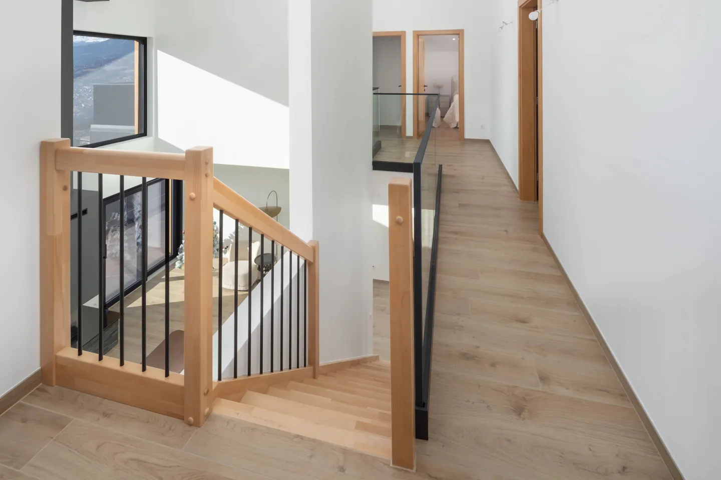 Modern 6.5-room chalet with elevator, panoramic views and high-quality furnishings in Lens / Crans-Montana - Photo 22 of 45