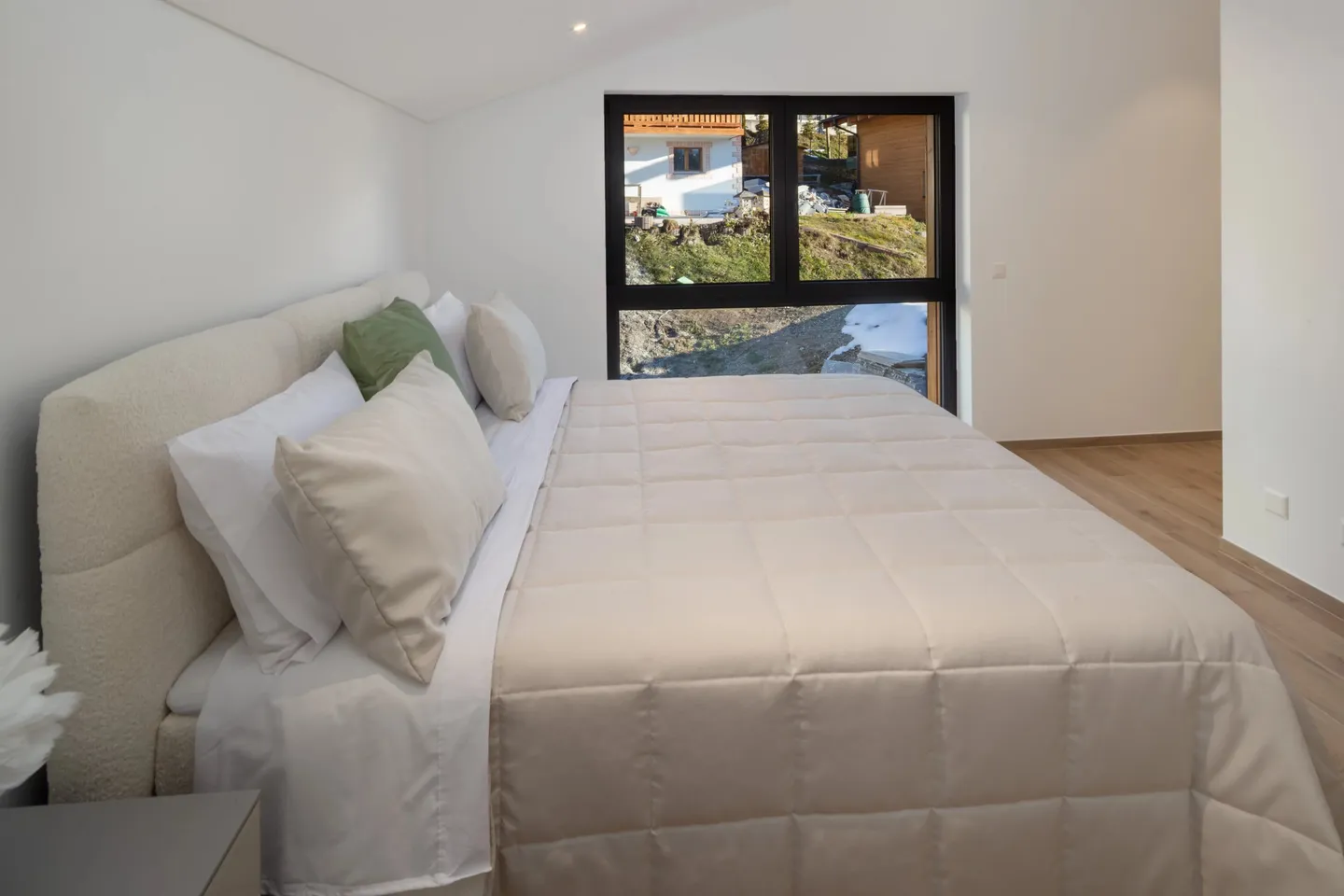 Modern 6.5-room chalet with elevator, panoramic views and high-quality furnishings in Lens / Crans-Montana - Photo 23 of 45