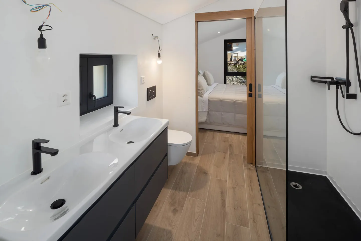 Modern 6.5-room chalet with elevator, panoramic views and high-quality furnishings in Lens / Crans-Montana - Photo 24 of 45