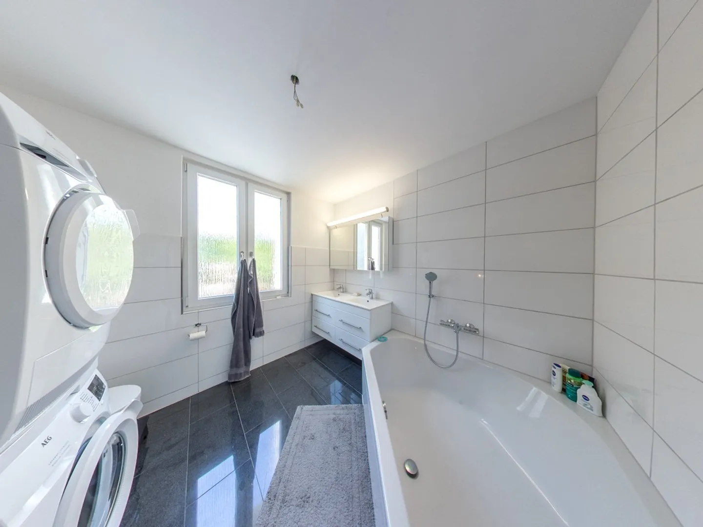 Renovierte Wohnung mit Balkon - Foto 6 von 12