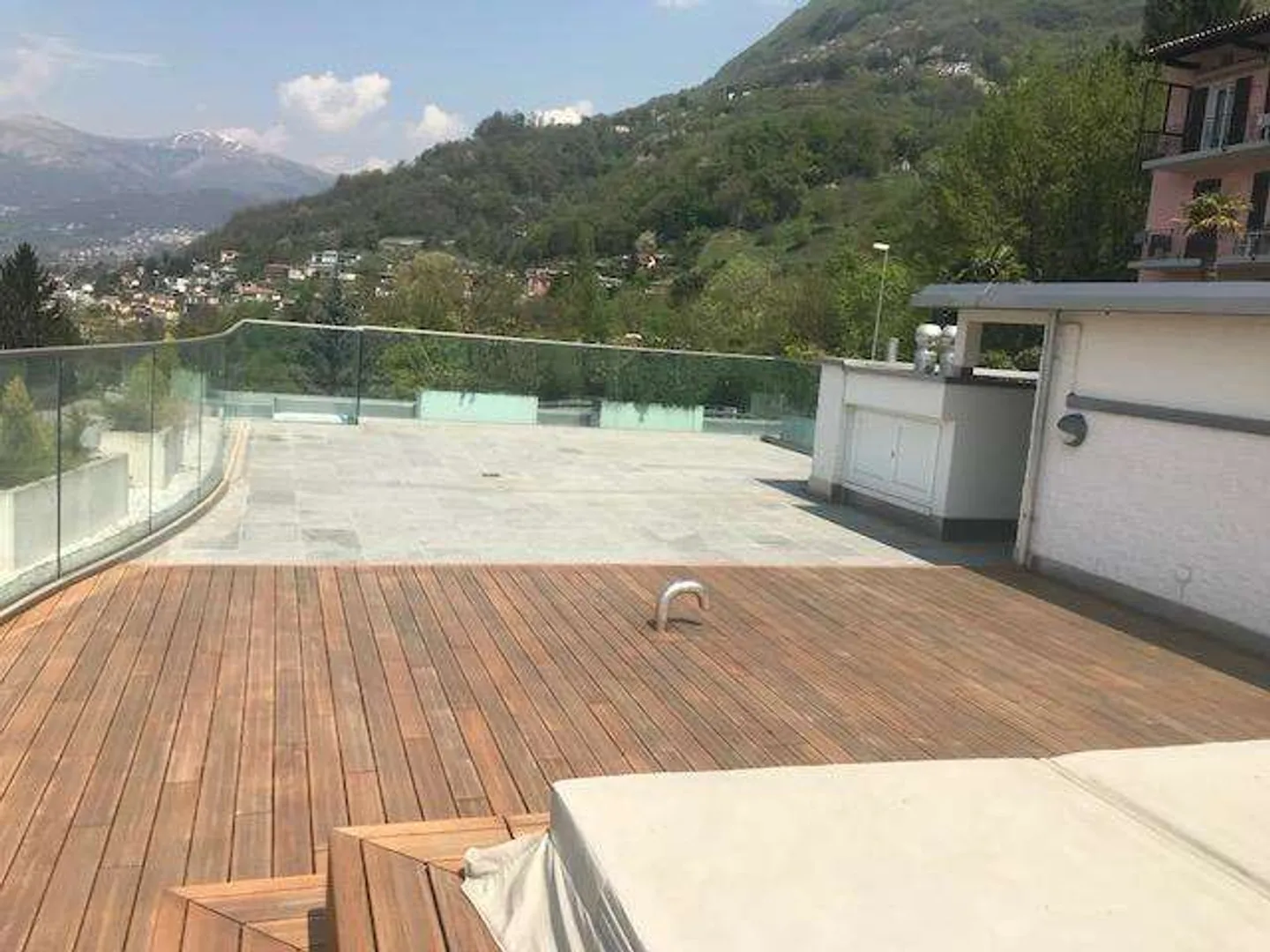 Lugano-Albonago - Esclusivo Attico 4.5 Locali con Rooftop Panoramico e - Foto 7 di 8