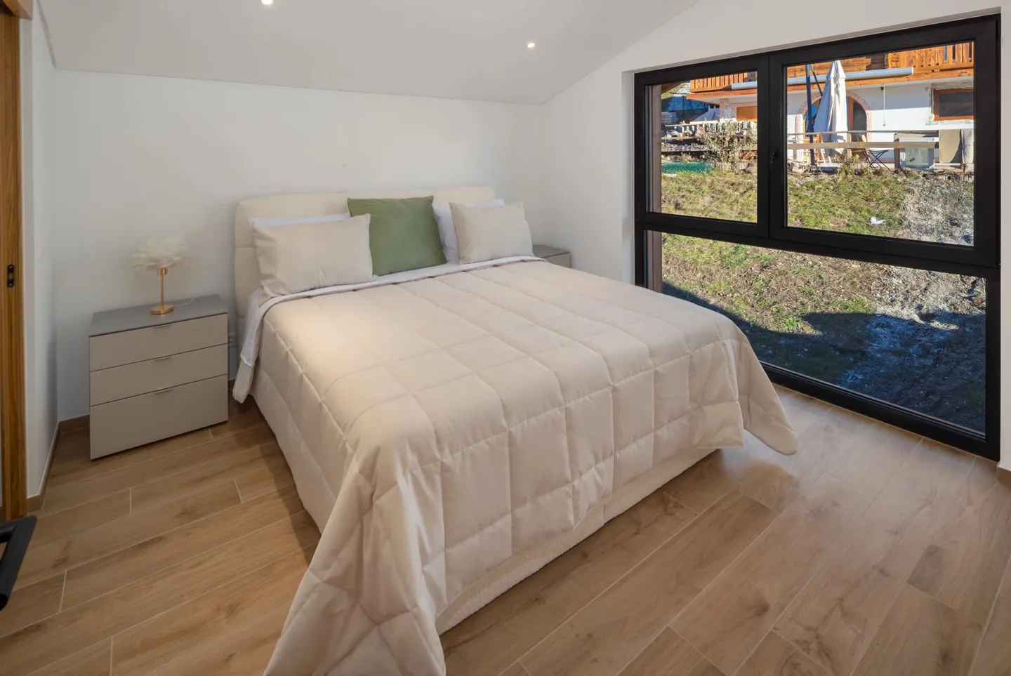 Modern 6.5-room chalet with elevator, panoramic views and high-quality furnishings in Lens / Crans-Montana - Photo 26 of 45