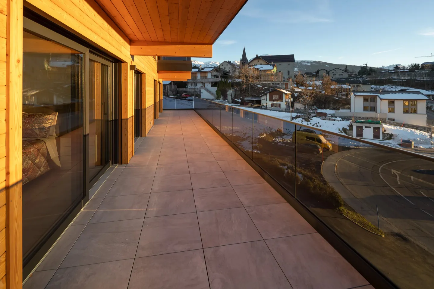 Modern 6.5-room chalet with elevator, panoramic views and high-quality furnishings in Lens / Crans-Montana - Photo 41 of 45