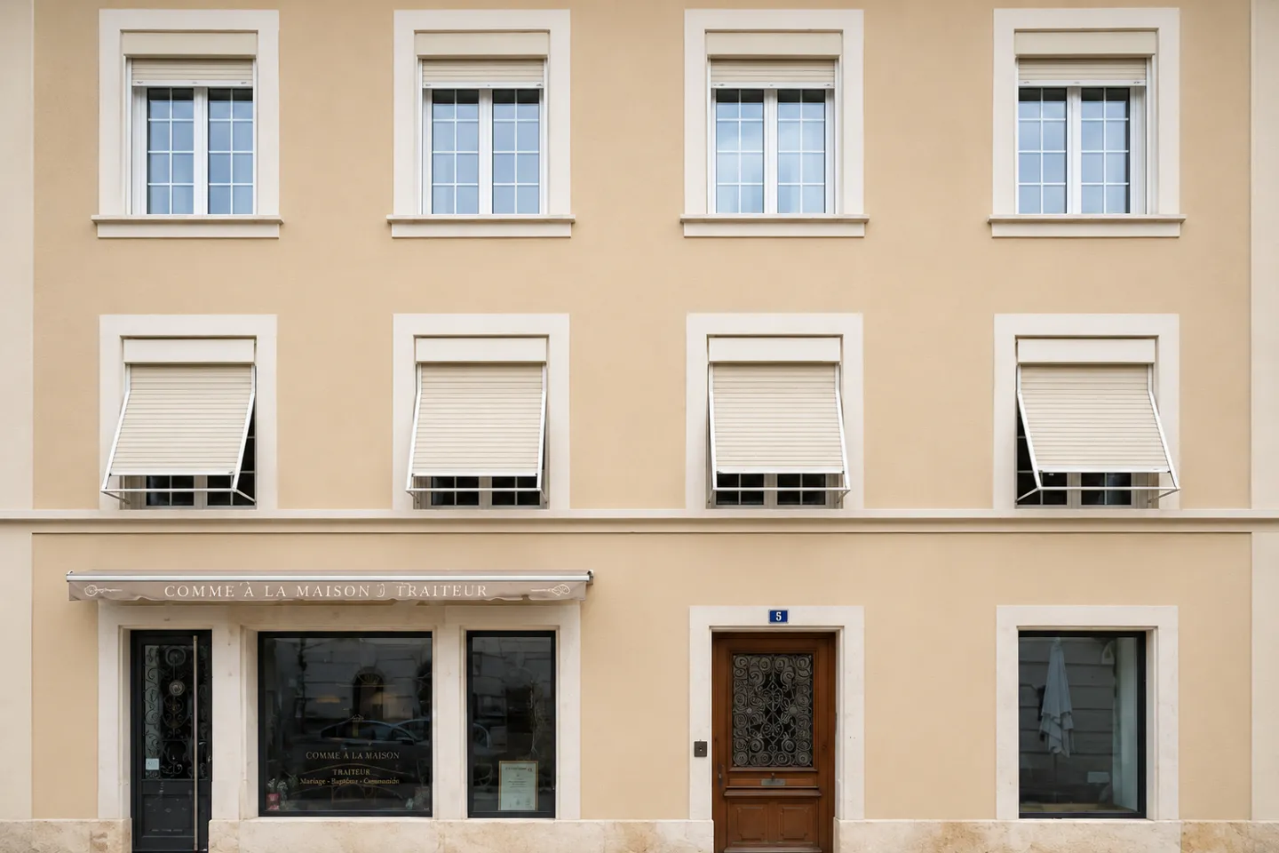 Prestigio e patrimonio nel cuore di Delémont - Foto 24 di 24