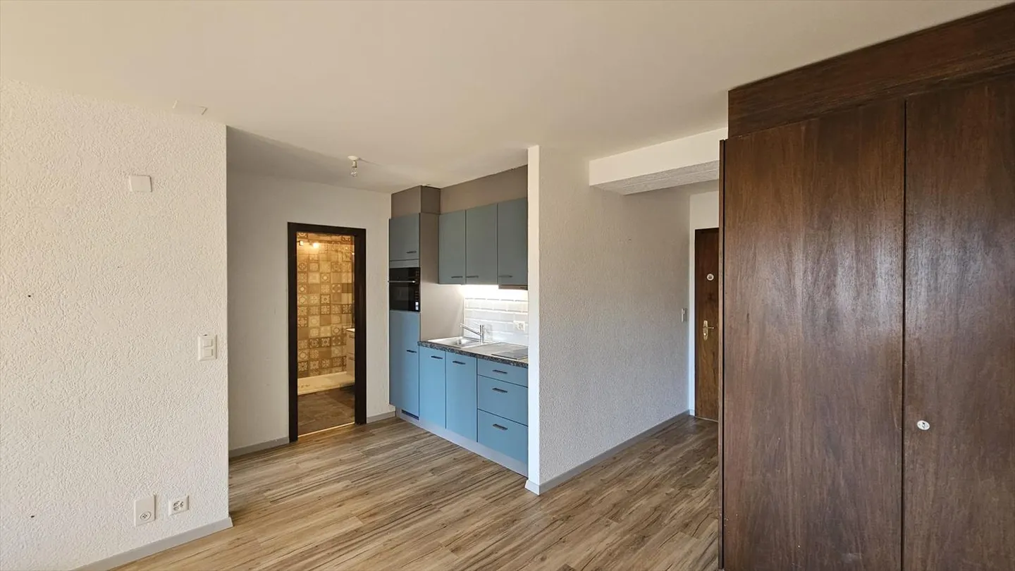 2-room apartment - Photo 2 of 10