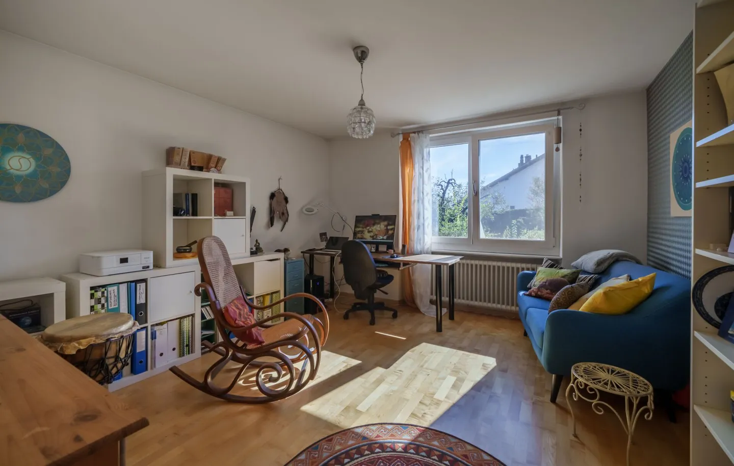 Picturesque Single-Family Home for Sale - Photo 4 of 13