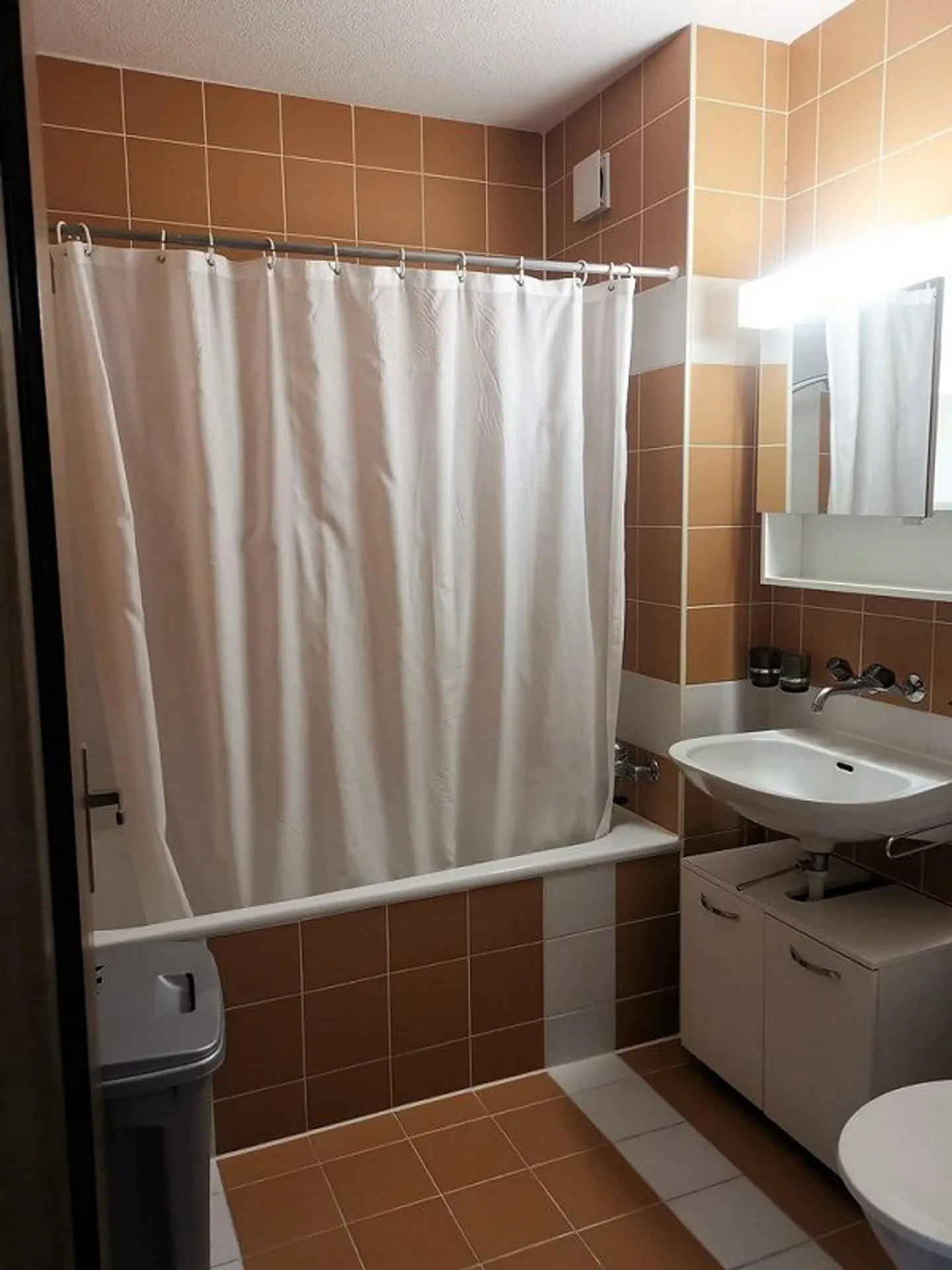 Appartamento studio con terrazza - Foto 3 di 6