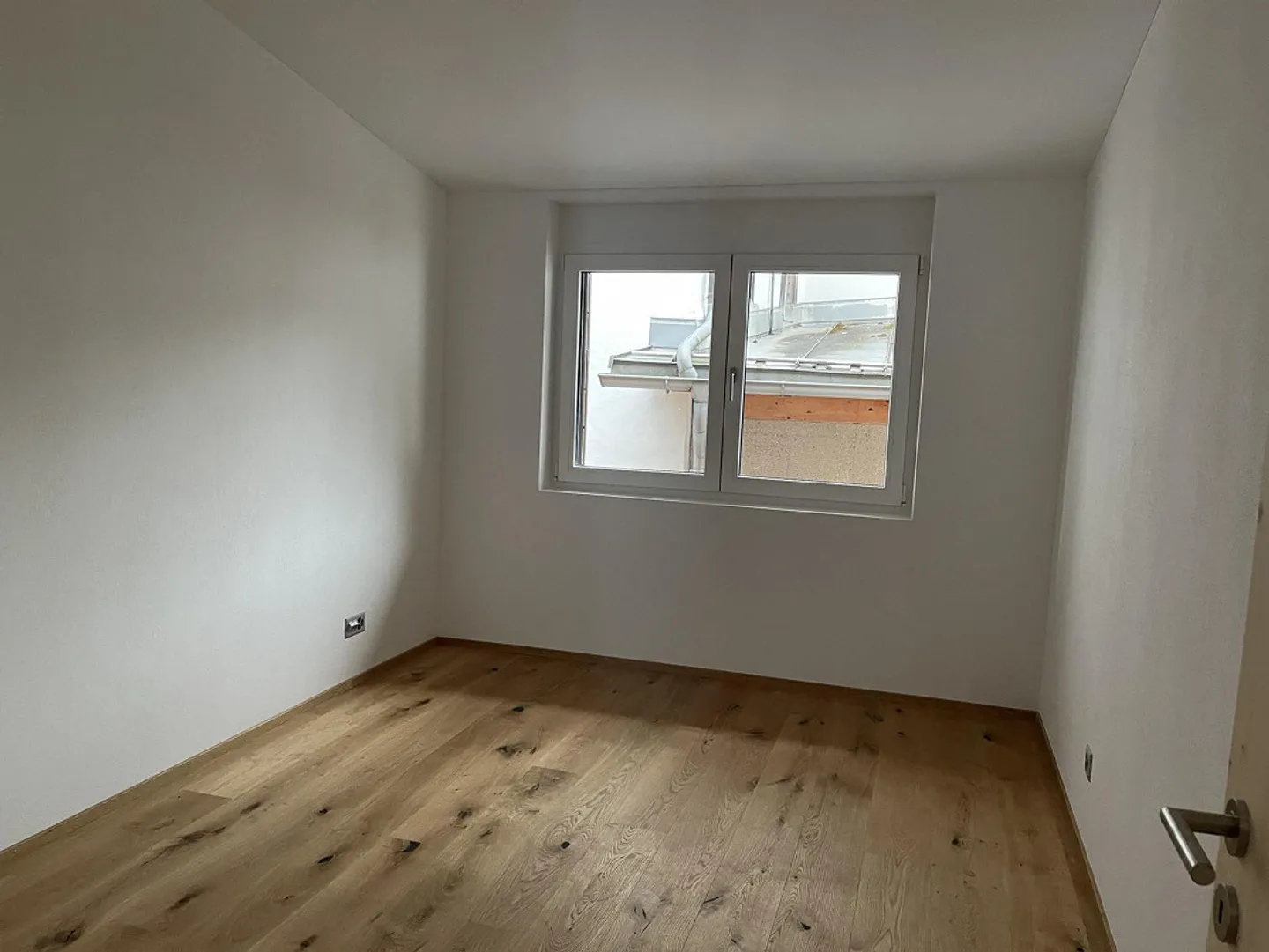 Charmante Dachwohnung in Trin - Foto 4 von 4