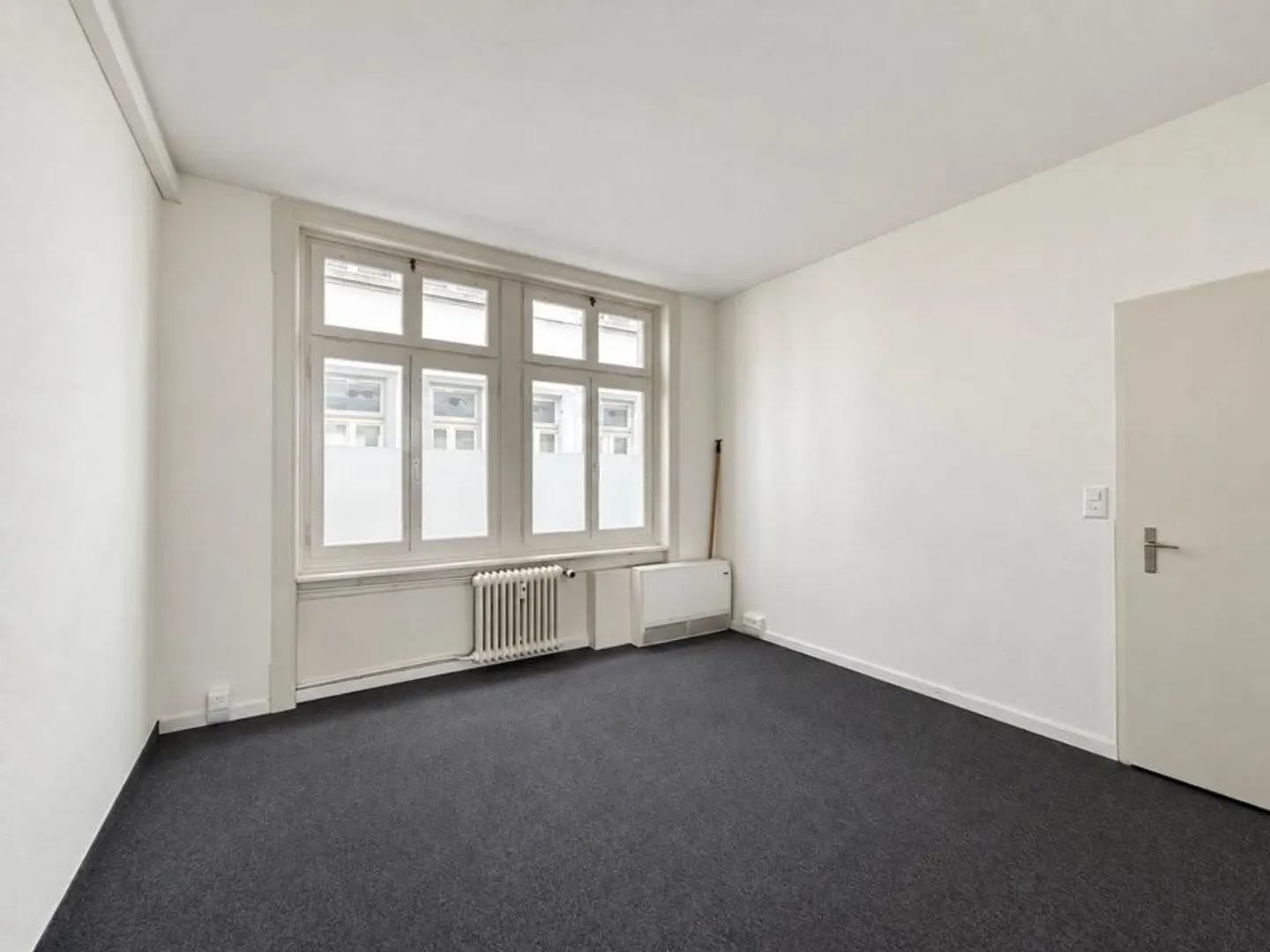 Your office space in the city center! - Photo 6 of 7