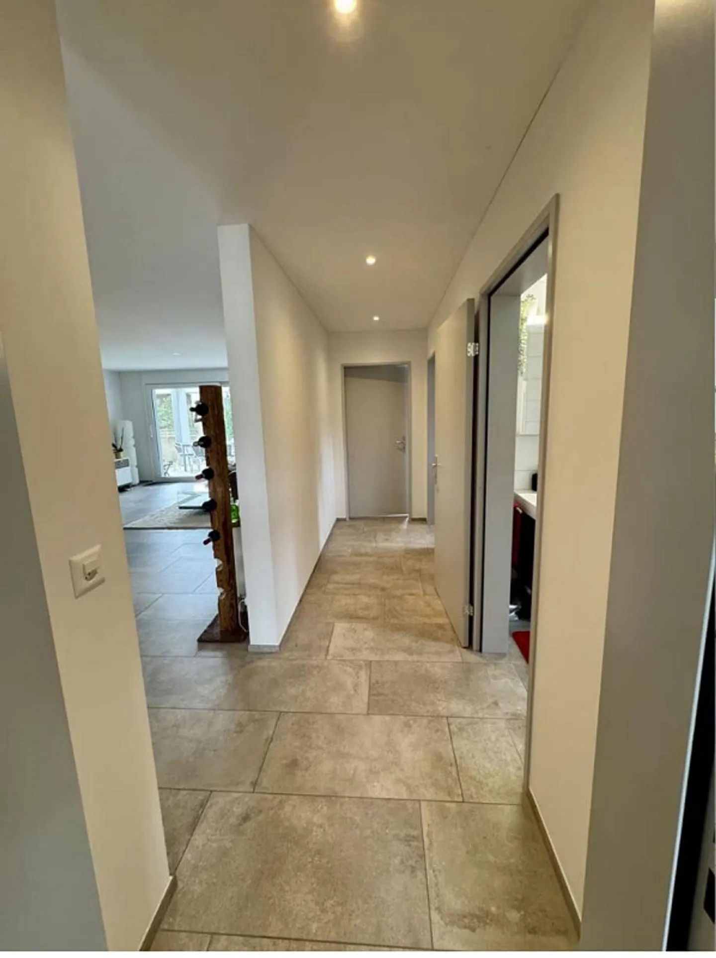 Möblierte Wohnung mit Fitnessraum - Foto 4 von 13