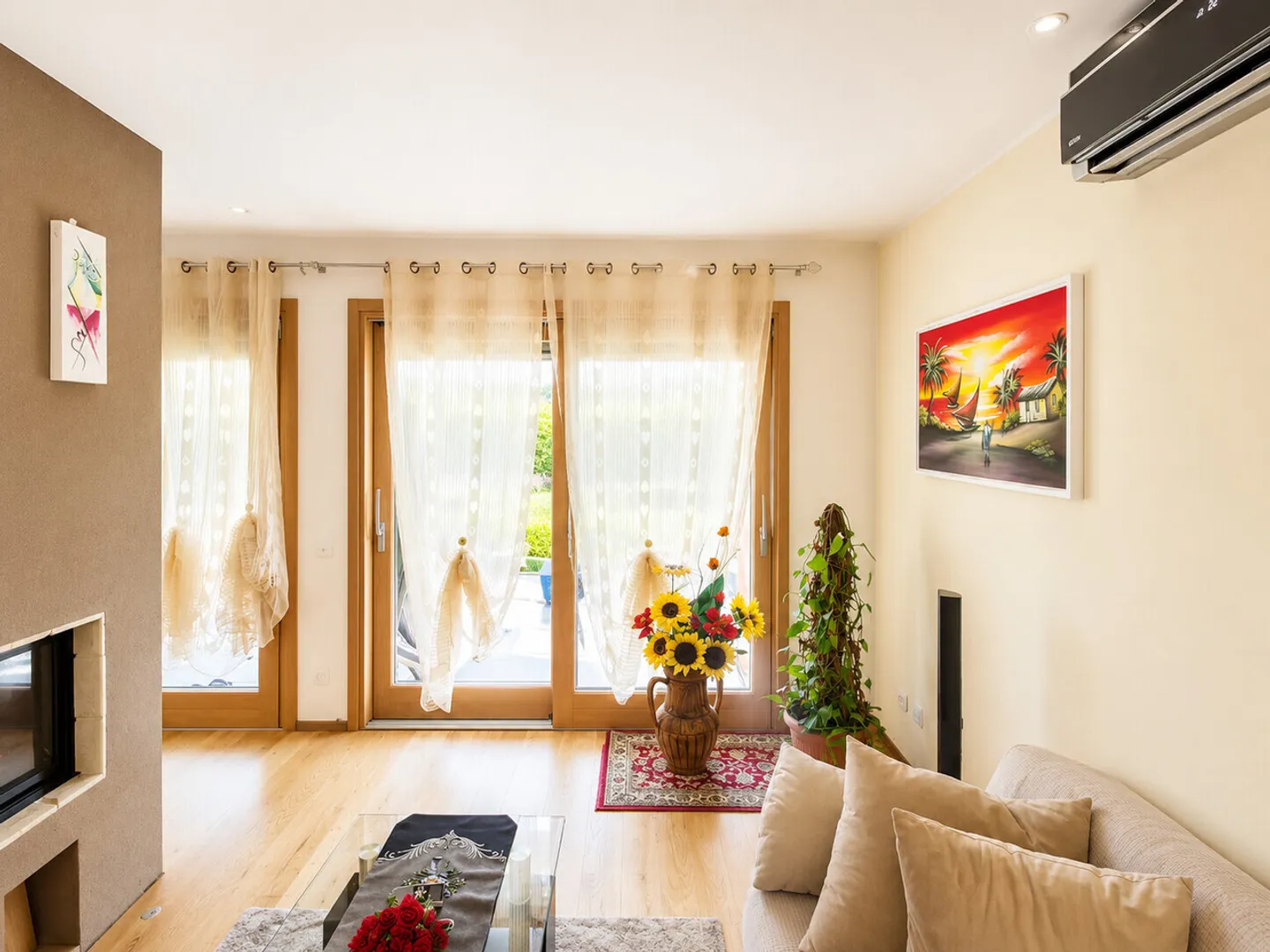 MODERN VILLA WITH 6.5 ROOMS AND LARGE GARDEN IN STABIO - Photo 11 of 13