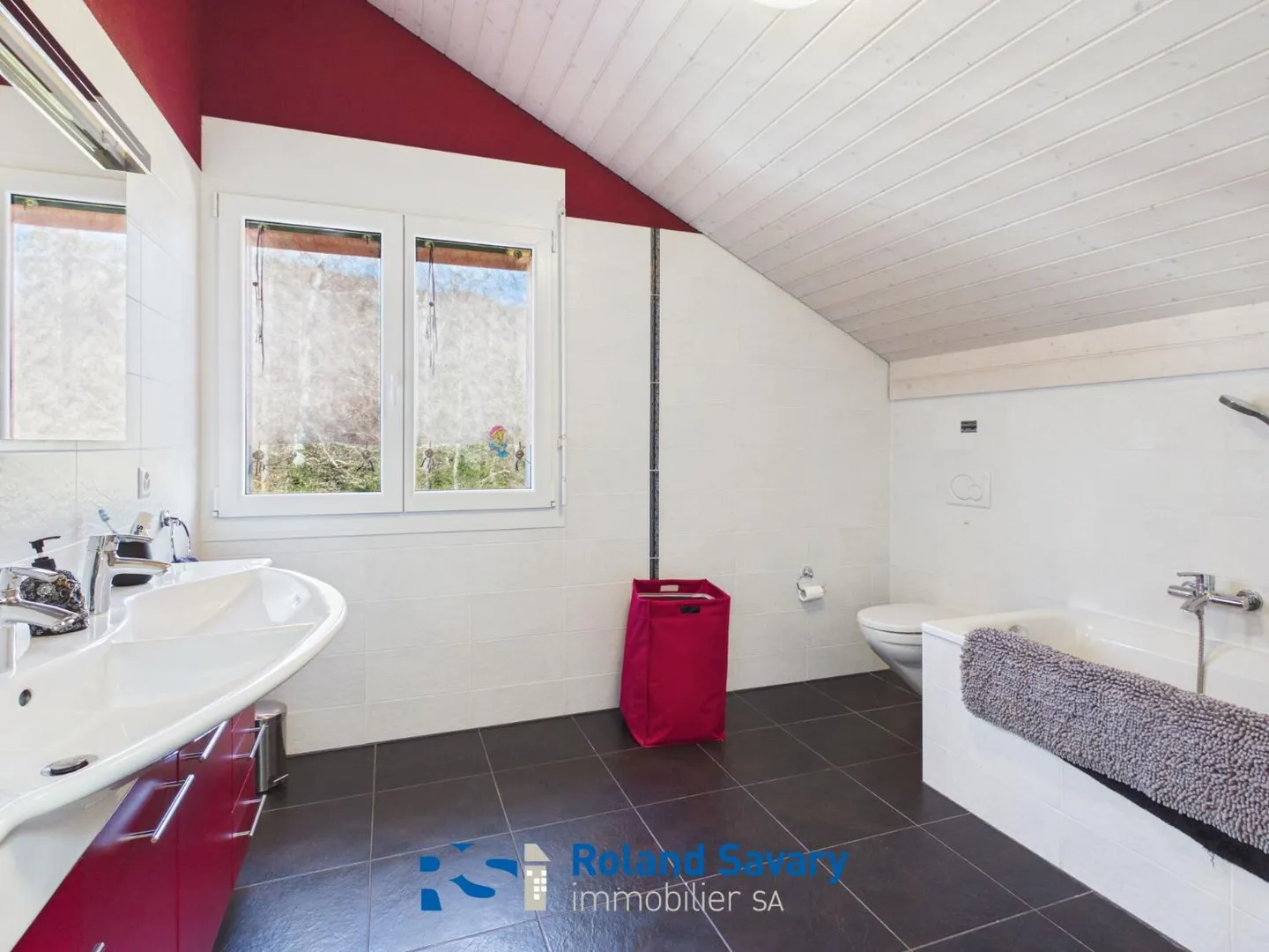 4.5 Room Villa - Photo 9 of 10