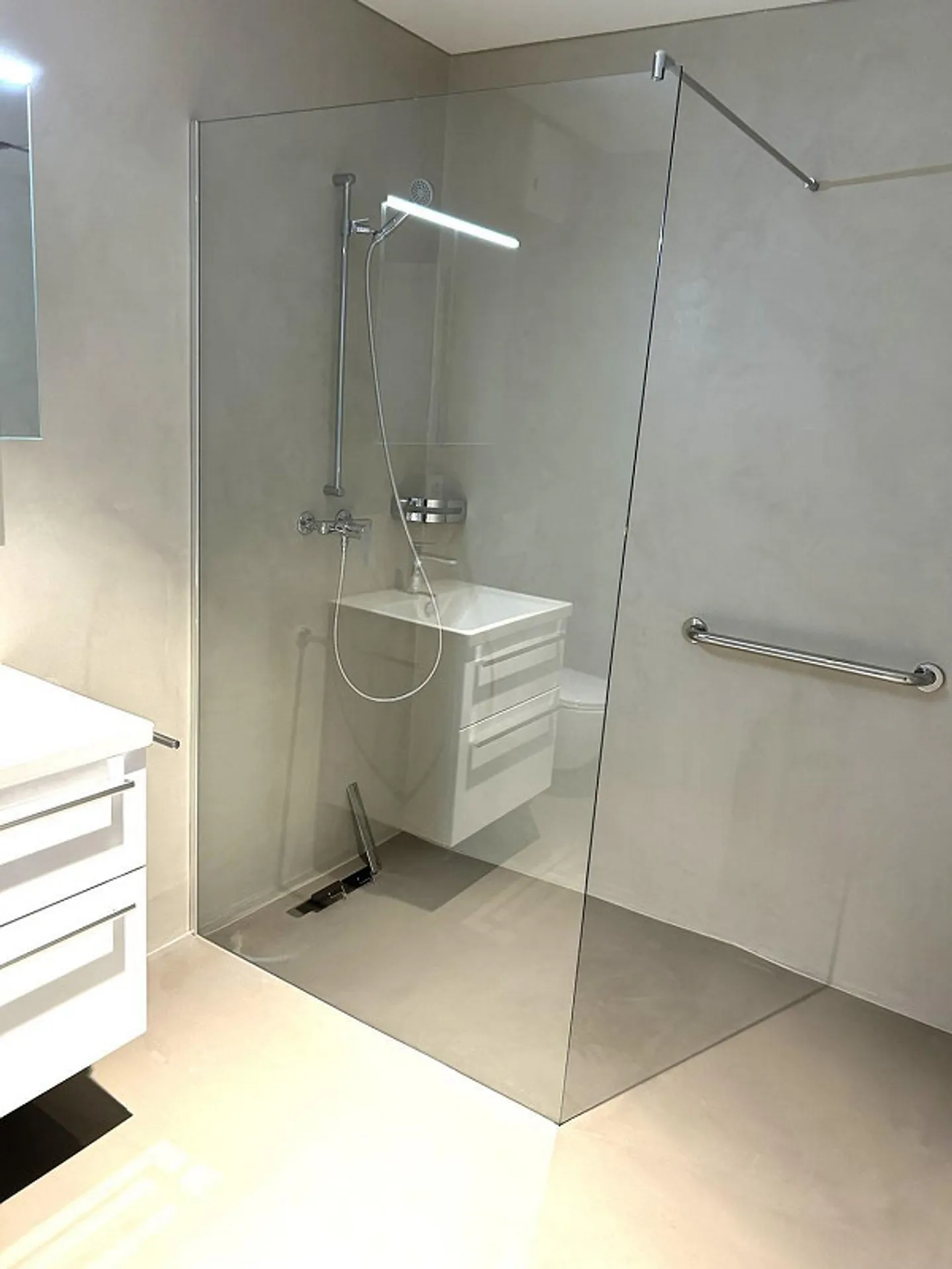 Modern 2.5 Room Apartment with Beautiful Terrace - Photo 3 of 4