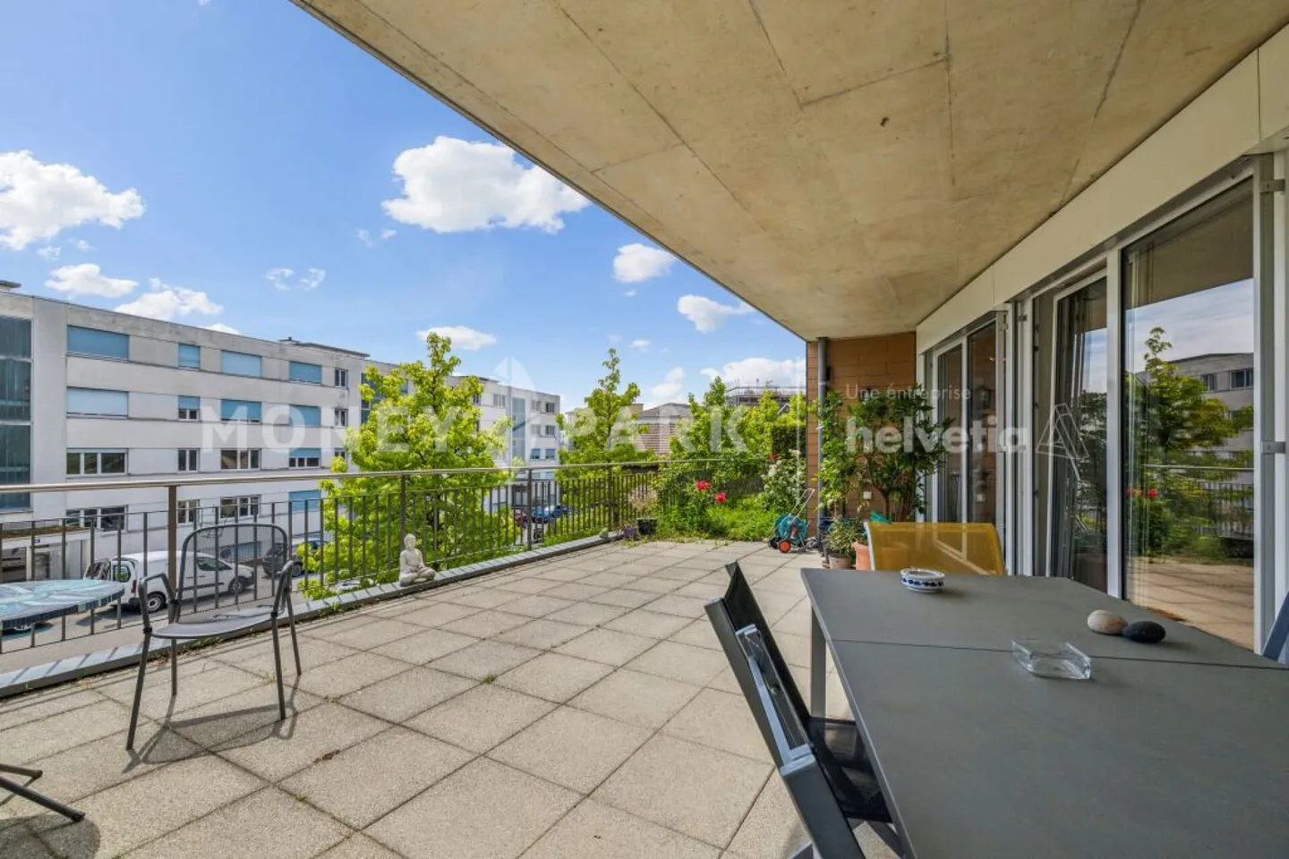 Bel appartamento 4.5 locali con giardino - Foto 11 di 13