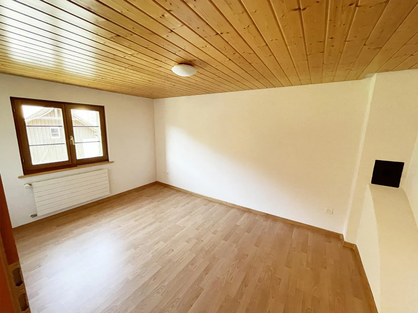 Spacious and Cozy 4.5-Room Apartment - Photo 14 of 21