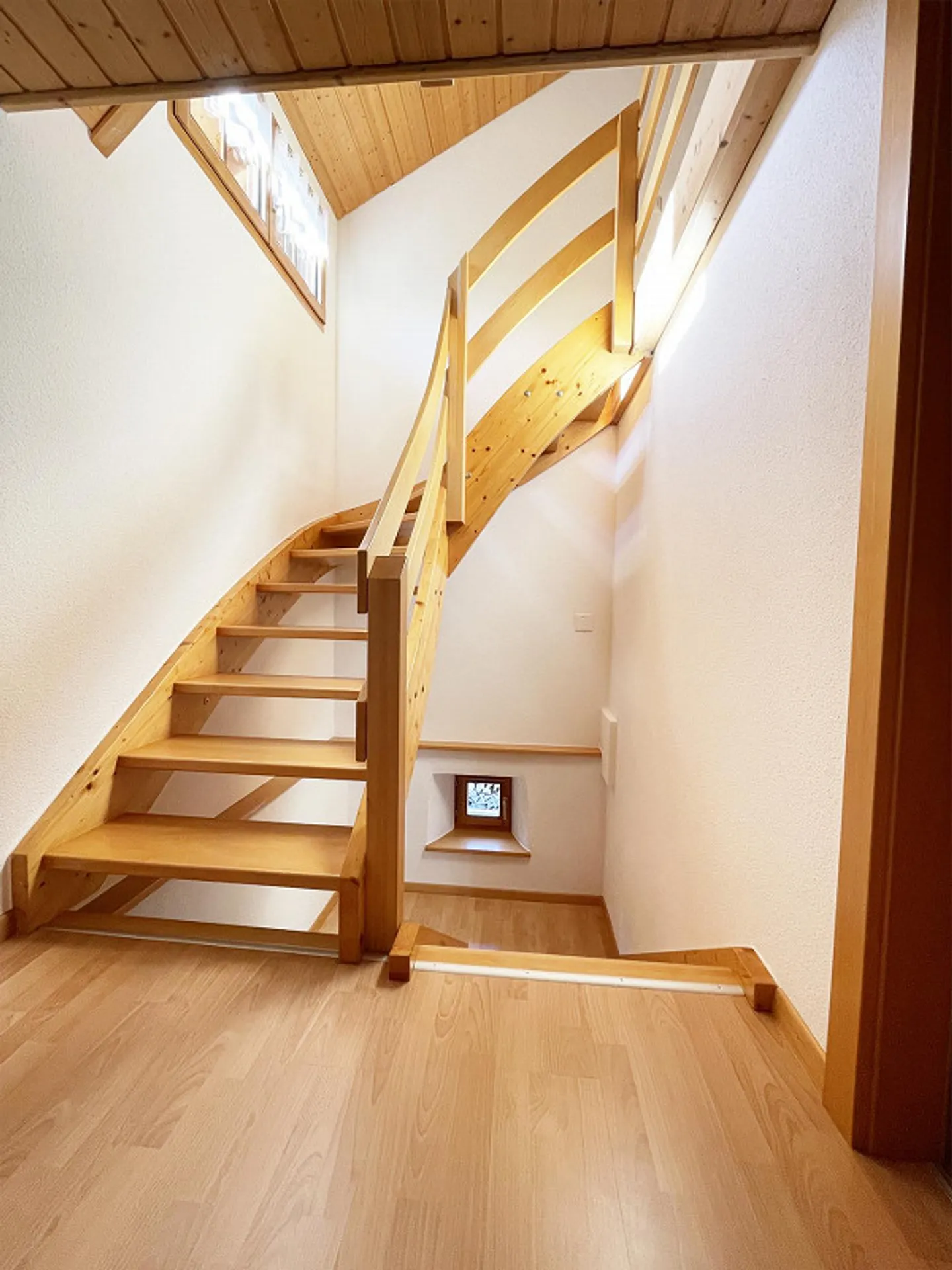 Spacious and Cozy 4.5-Room Apartment - Photo 15 of 21