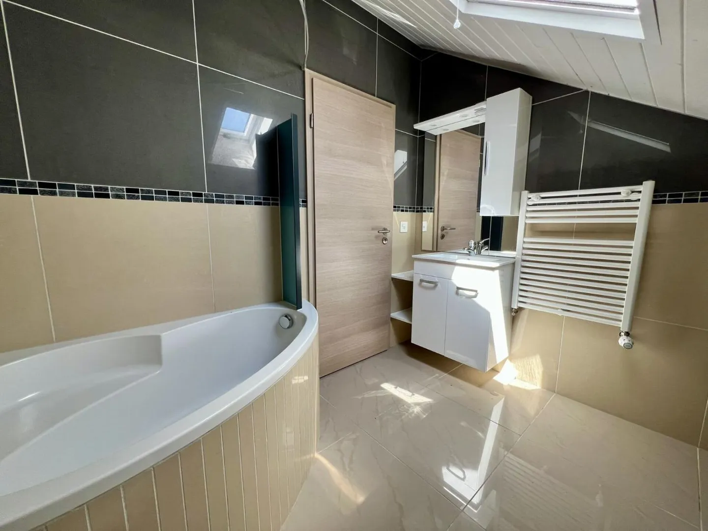 Appartamento con 3.5 stanze ad Aumont - Foto 8 di 10