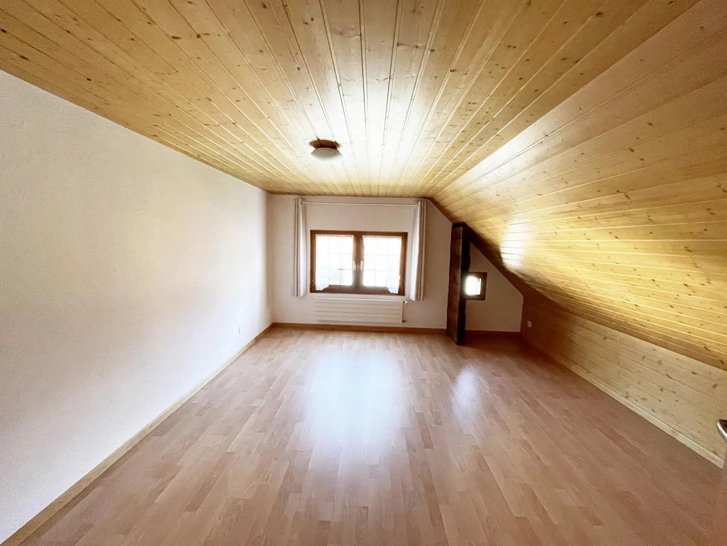 Spacious and Cozy 4.5-Room Apartment - Photo 18 of 21