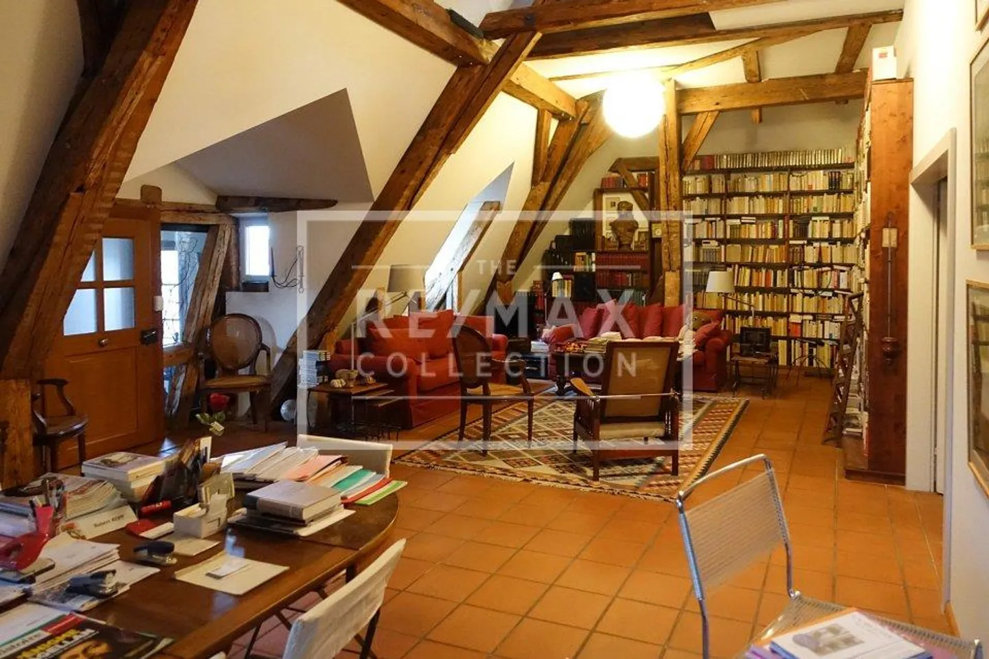 Historic Attic Apartment - Photo 5 of 10