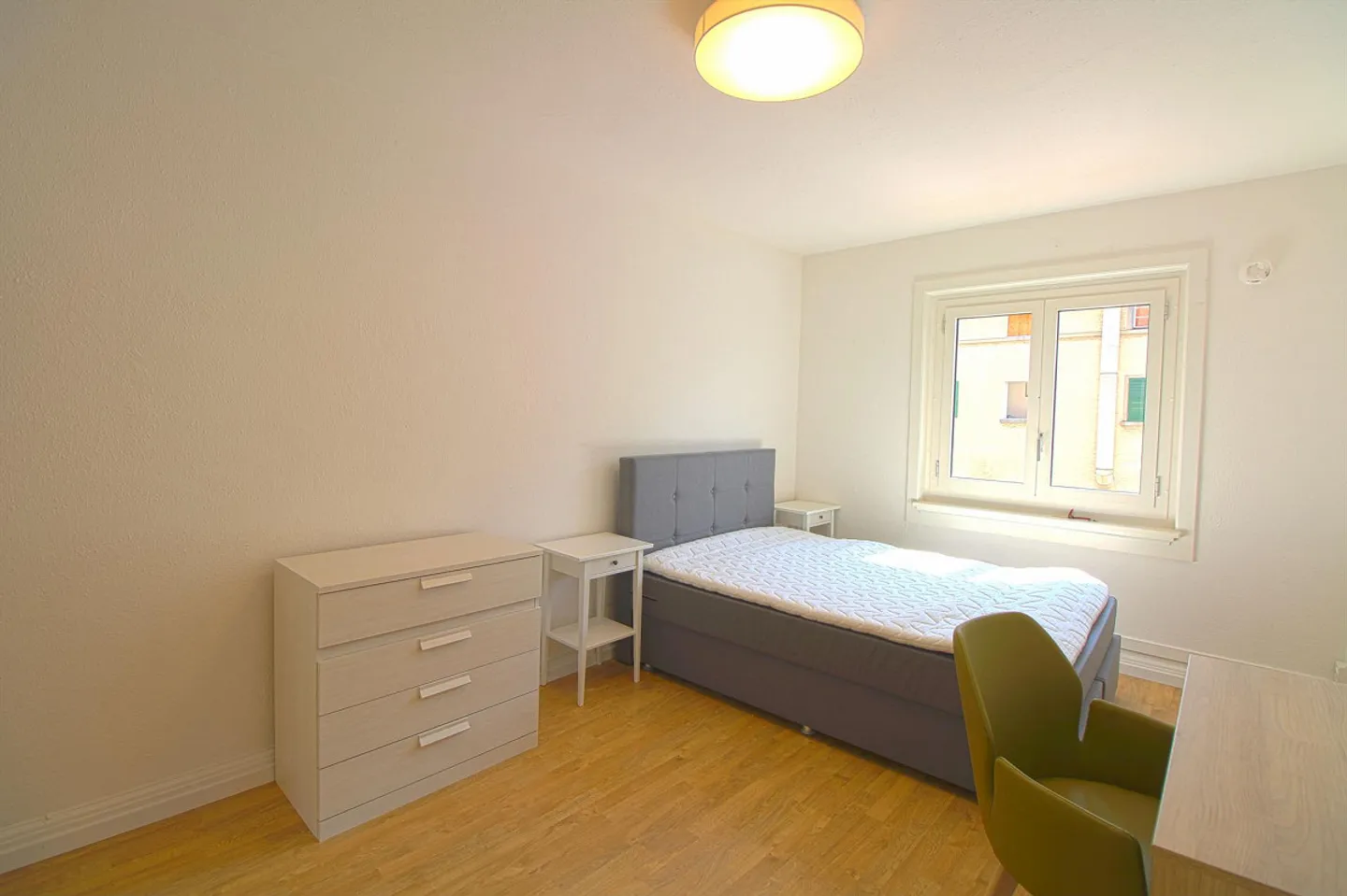 VISITE EN LIGNE Chambre Partagée - Photo 1 sur 6
