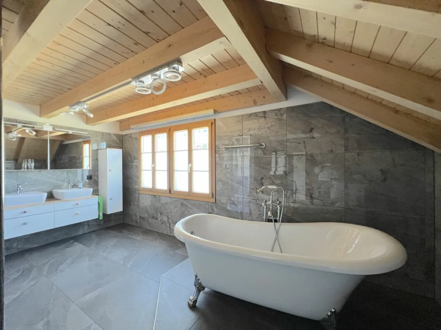 Schwyzerhus mit Stil - Freistehendes Bijoux in Unteriberg - Foto 12 von 19