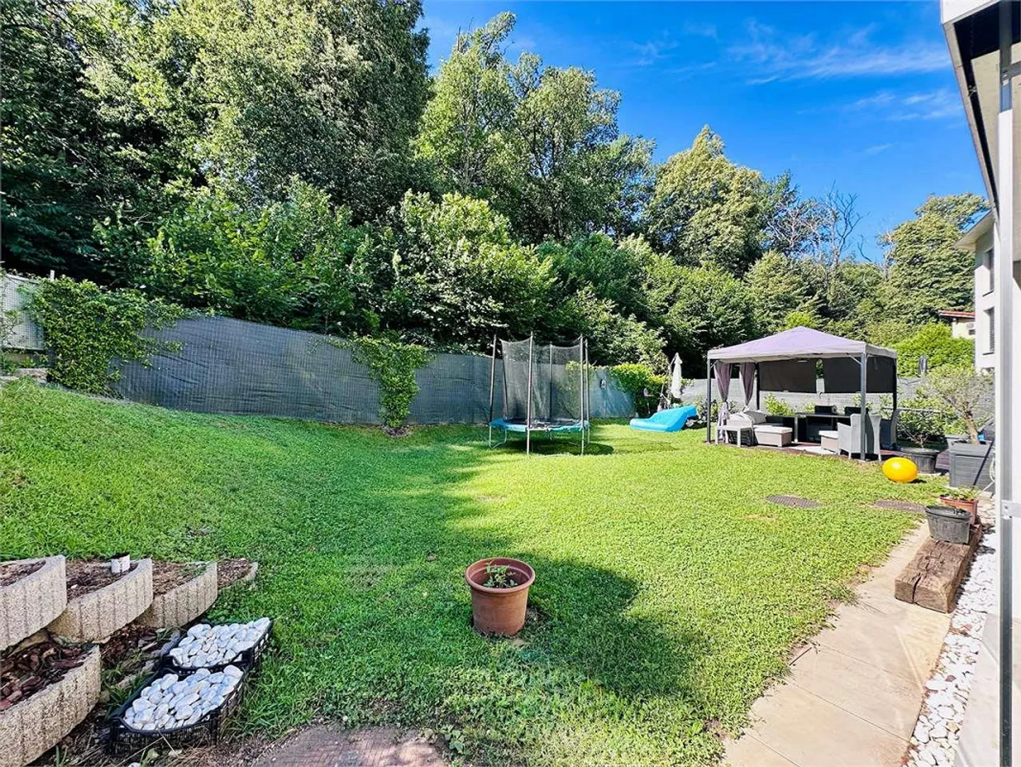 Ponte Capriasca - modernes 3.5-Zimmer-Apartment inmitten von Grün mit Garten - Foto 11 von 13