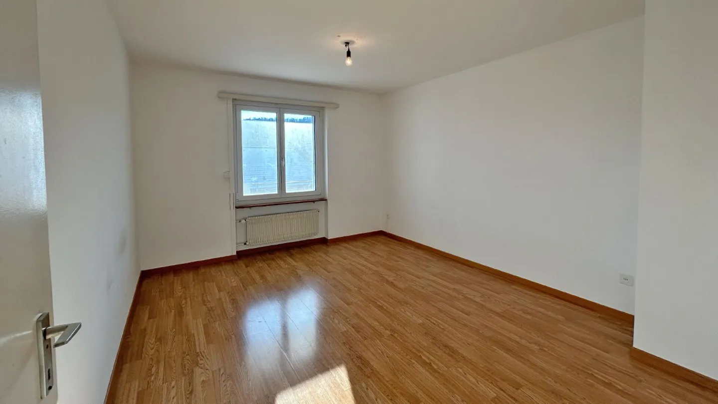 Appartement lumineux de 3 pièces à Thayngen - Photo 4 sur 6