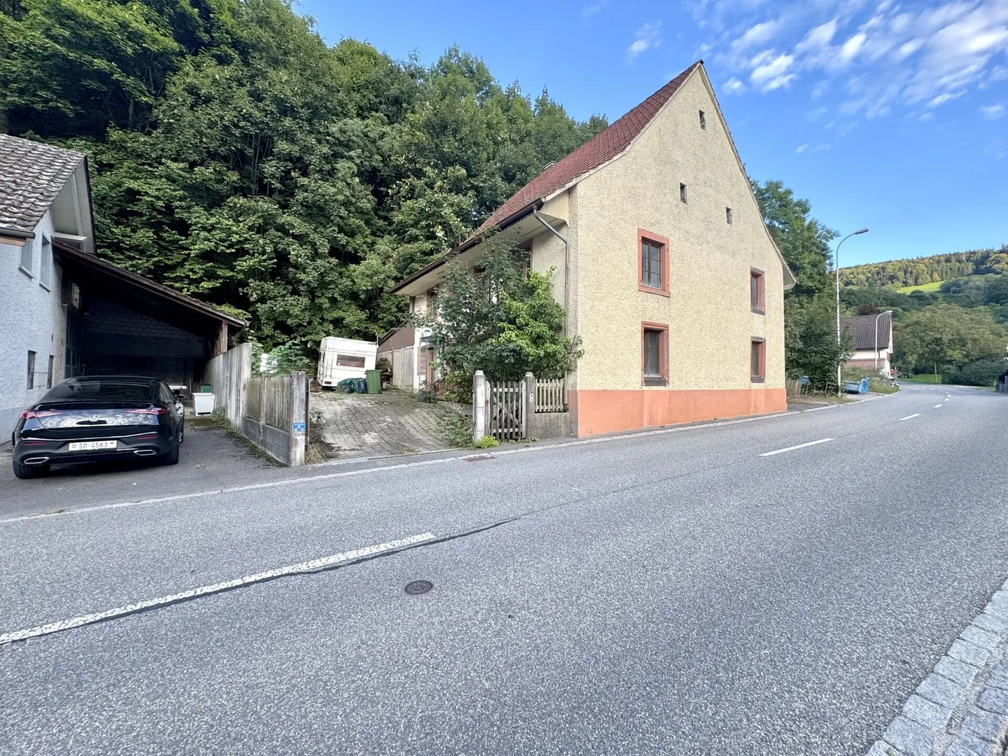 Fattoria storica di 6 stanze con un potenziale di sviluppo unico a Kienberg - Foto 3 di 21
