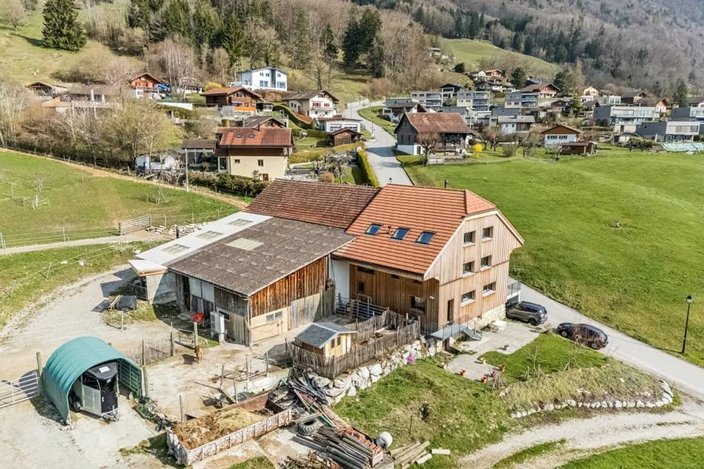 Wunderschöner renovierter Bauernhof mit Entwicklungspotenzial - Foto 1 von 10