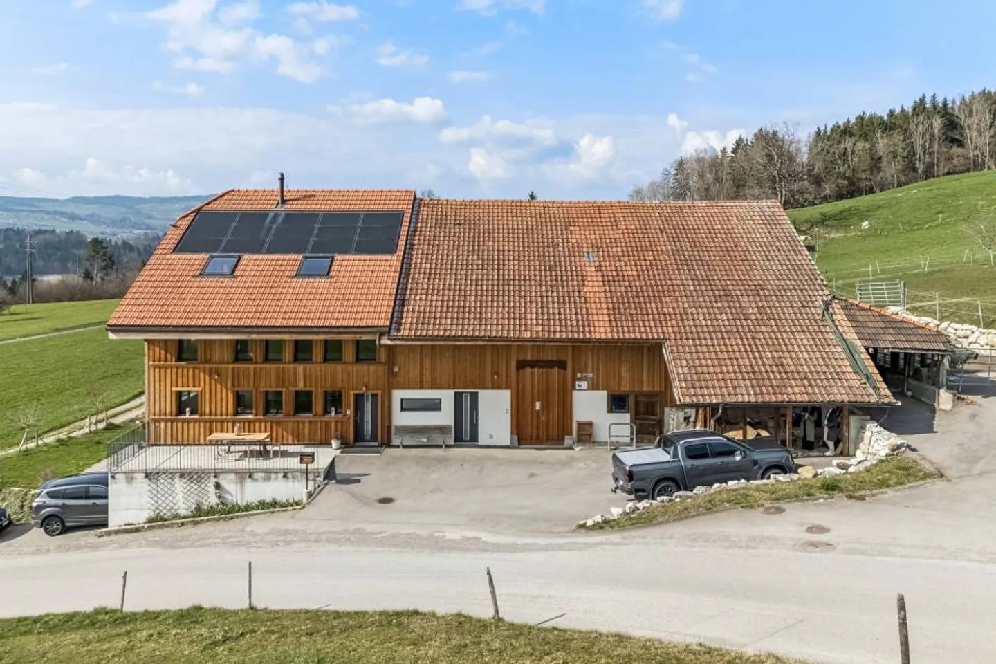 Wunderschöner renovierter Bauernhof mit Entwicklungspotenzial - Foto 2 von 10