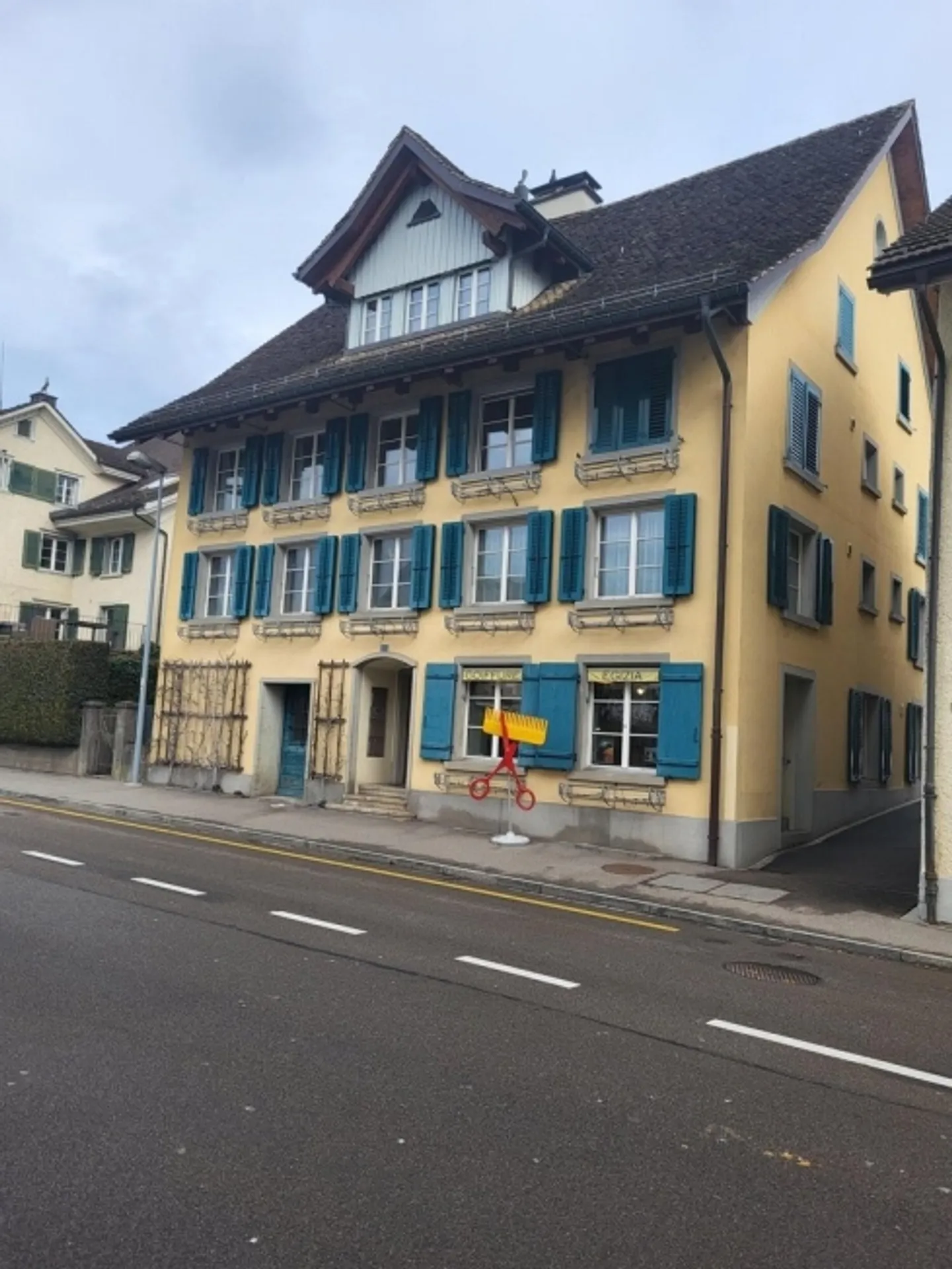 Charmante Wohnung mit Seesicht - Foto 1 von 1