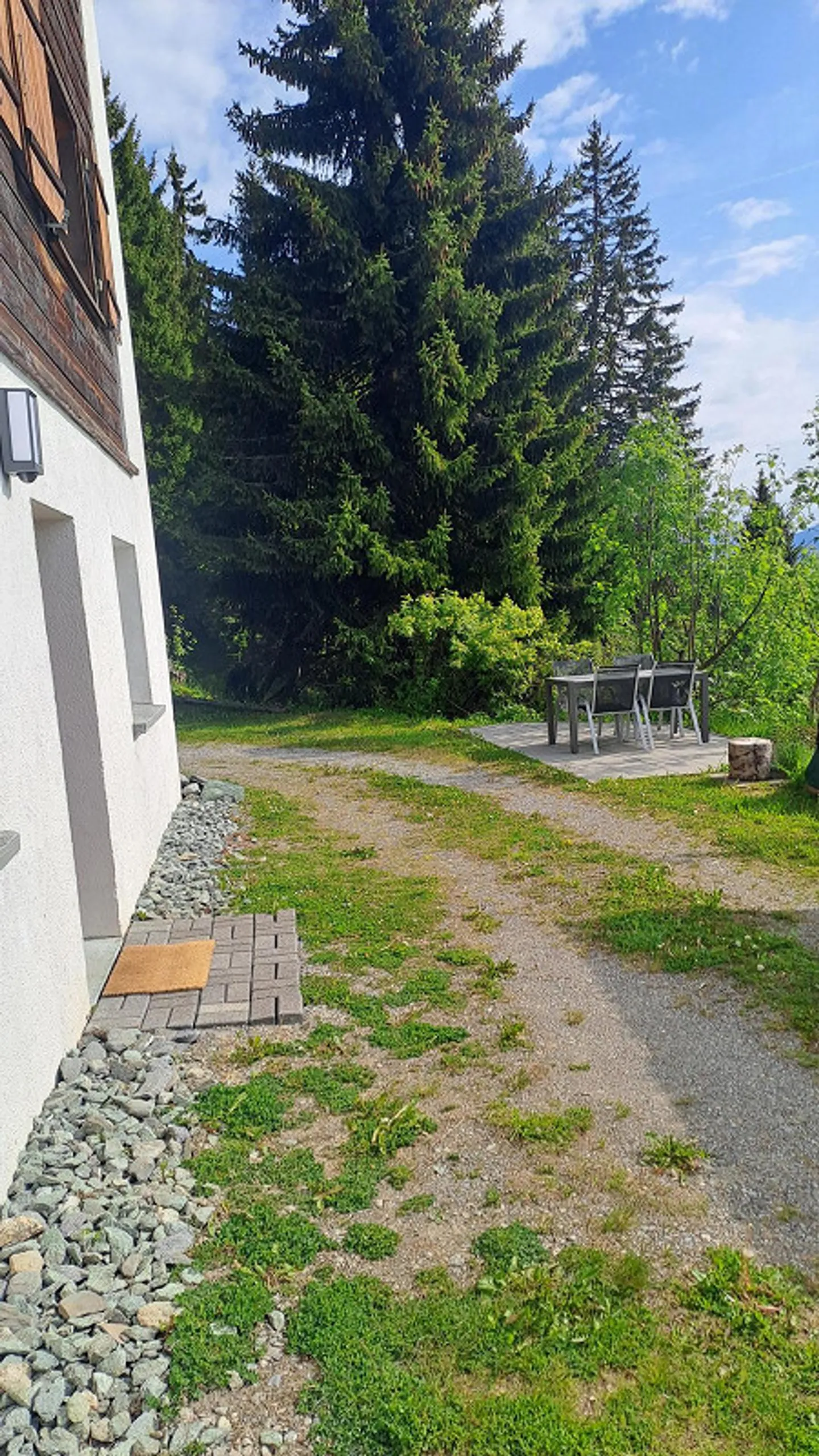 Brambrüesch furnished 3-room ground floor apartment in top location - Photo 2 of 9