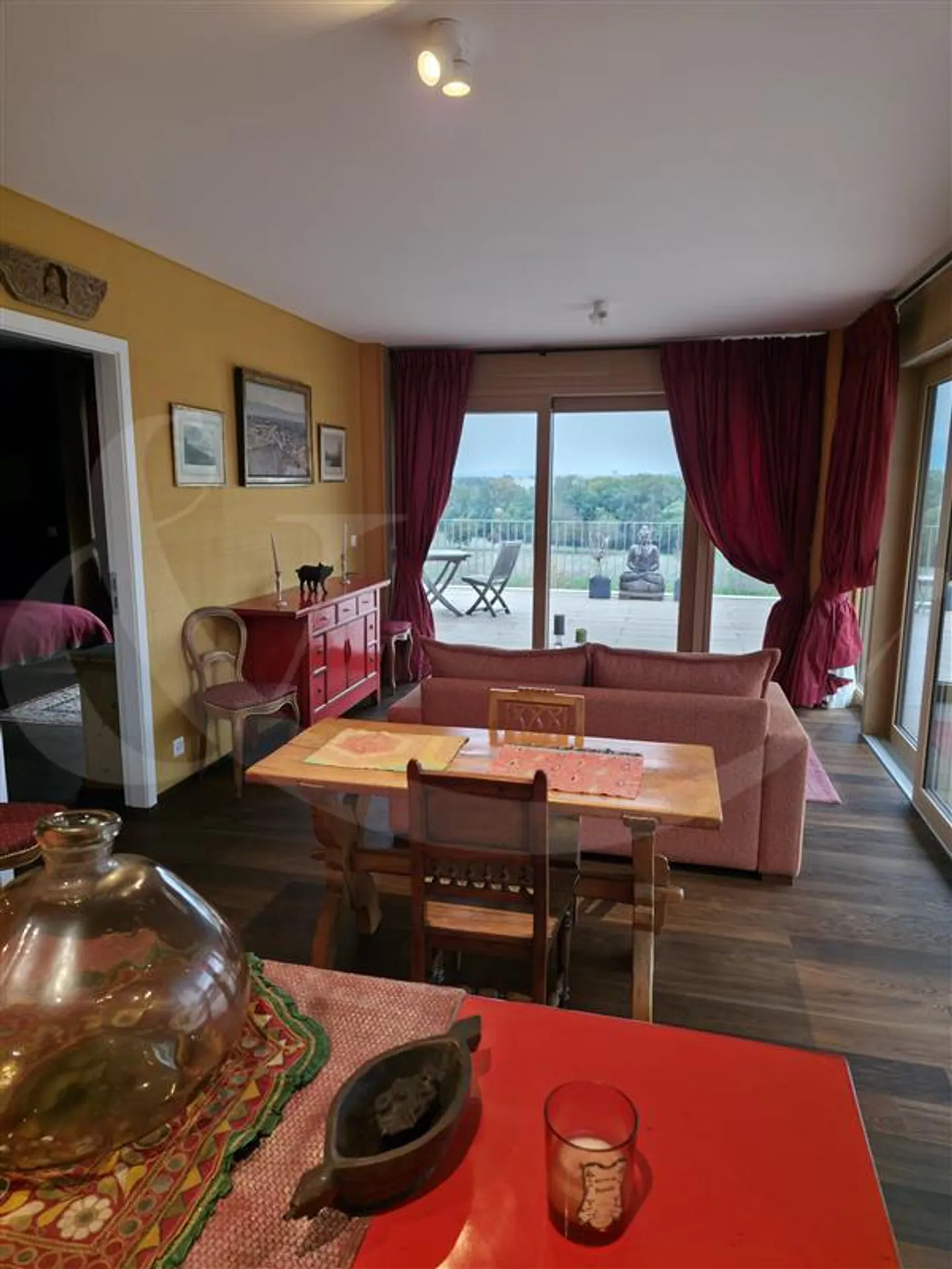 51 Rte Du Pas-De-L'echelle, magnifico appartamento di 3 stanze completamente arredato - Foto 3 di 5