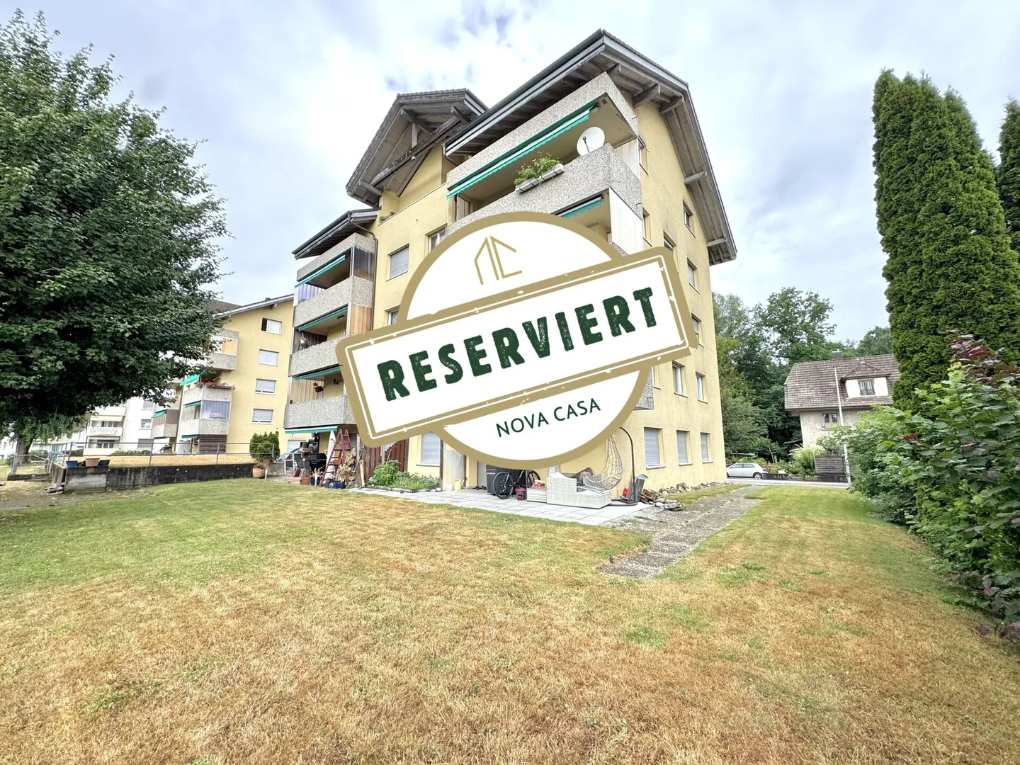 Appartamento ristrutturato di 4,5 stanze con balcone - Foto 1 di 9